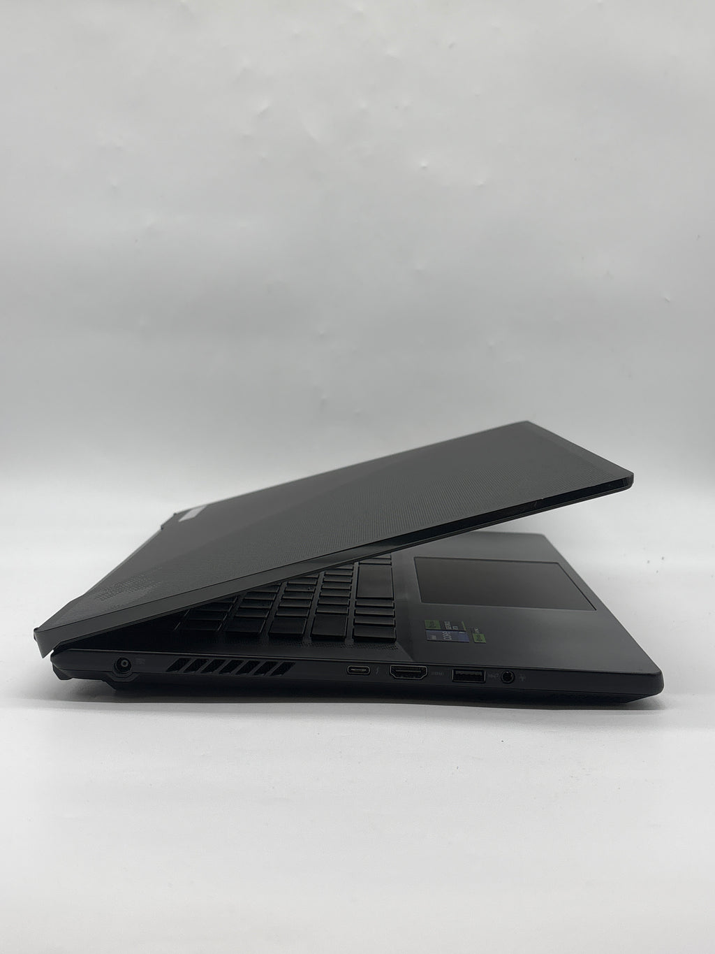 ASUS ROG Zephyrus M16 GU604VI i9-13900H 32GB RAM 1TB SSD RTX 4070 - Used