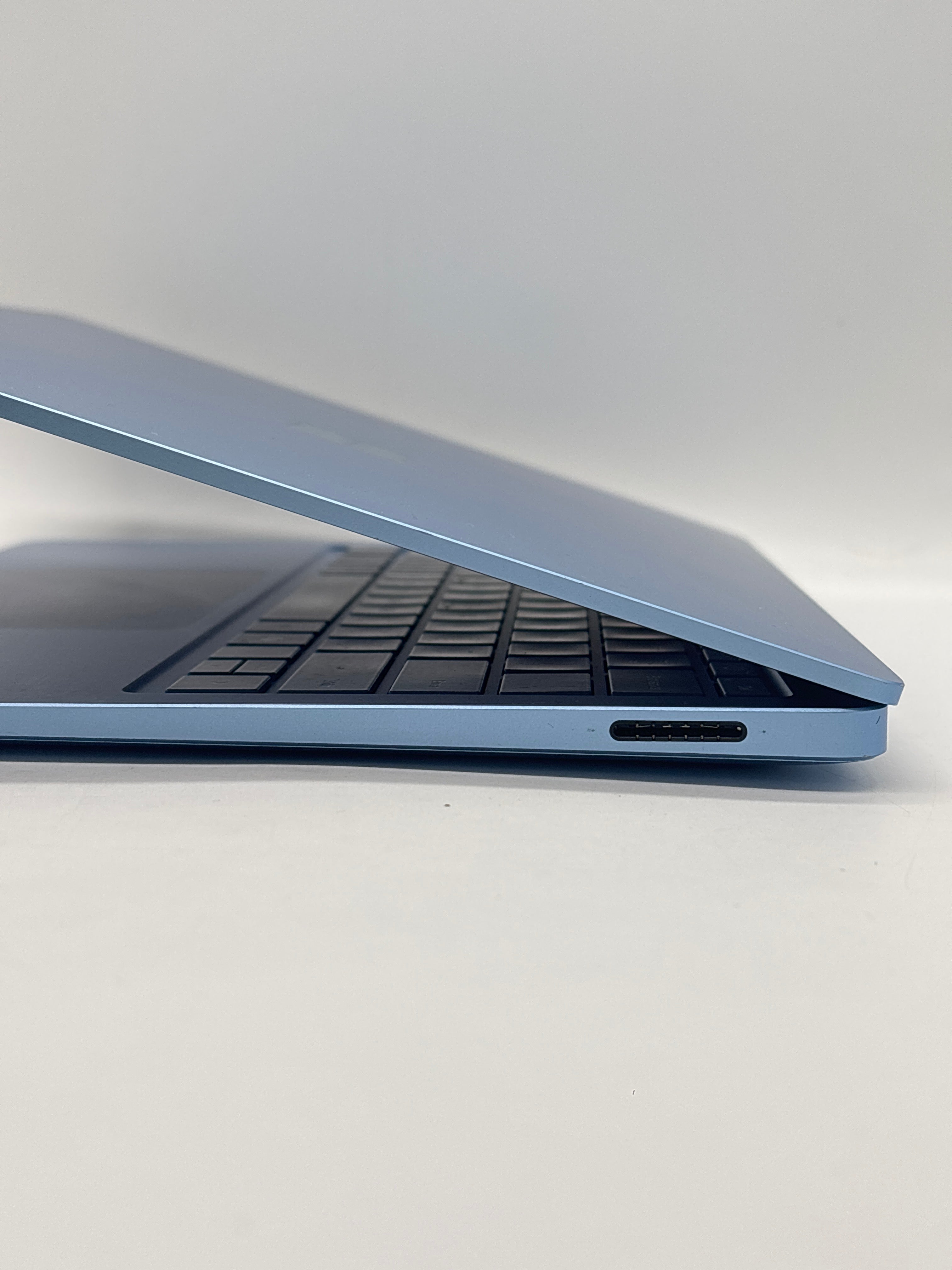 Microsoft Surface Laptop 7 2036 Snapdragon X10 Core 16GB RAM 512GB SSD