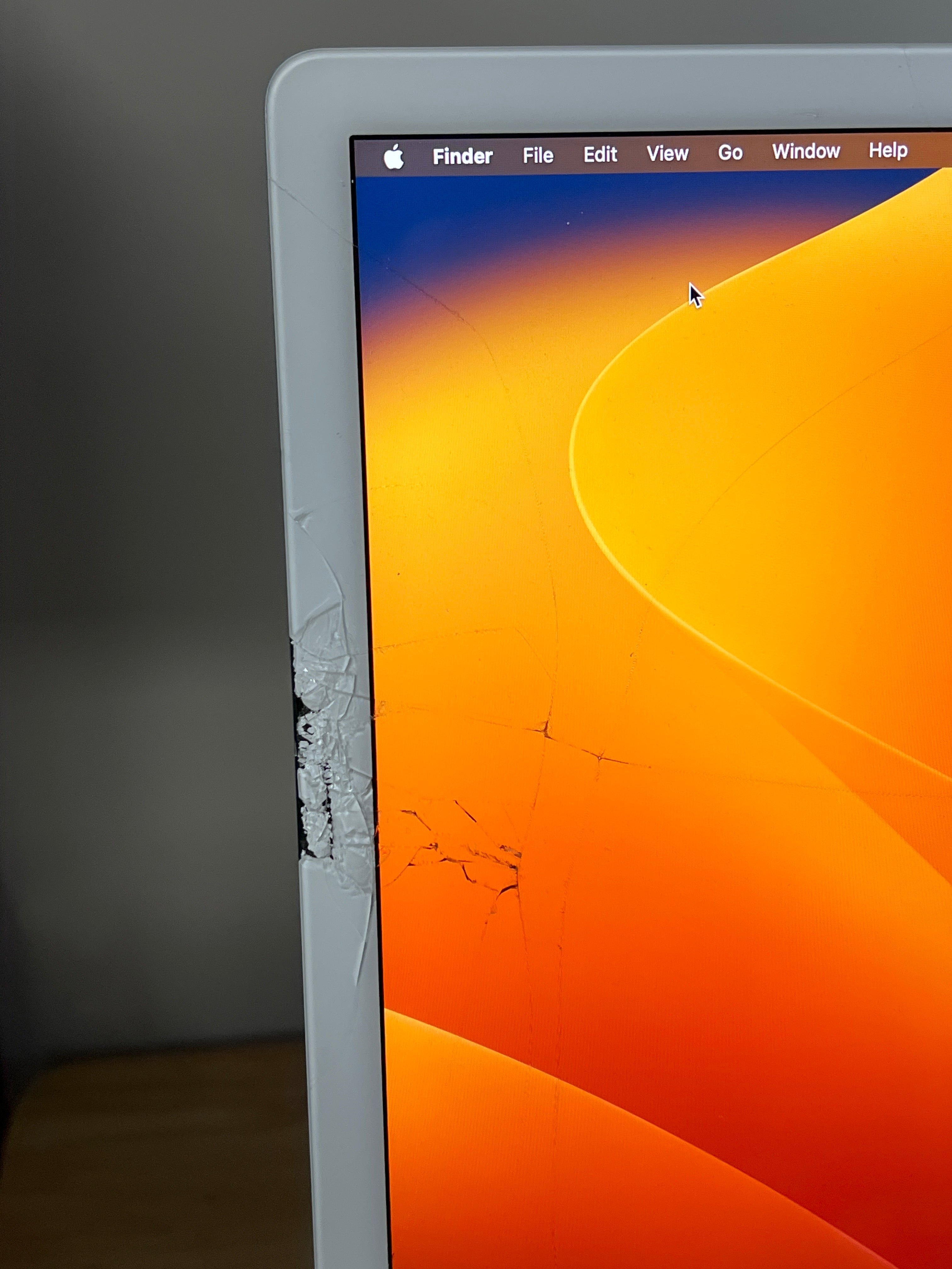 Apple iMac 24" M1 A2438 2021 - Green - For Parts (Cracked Screen)
