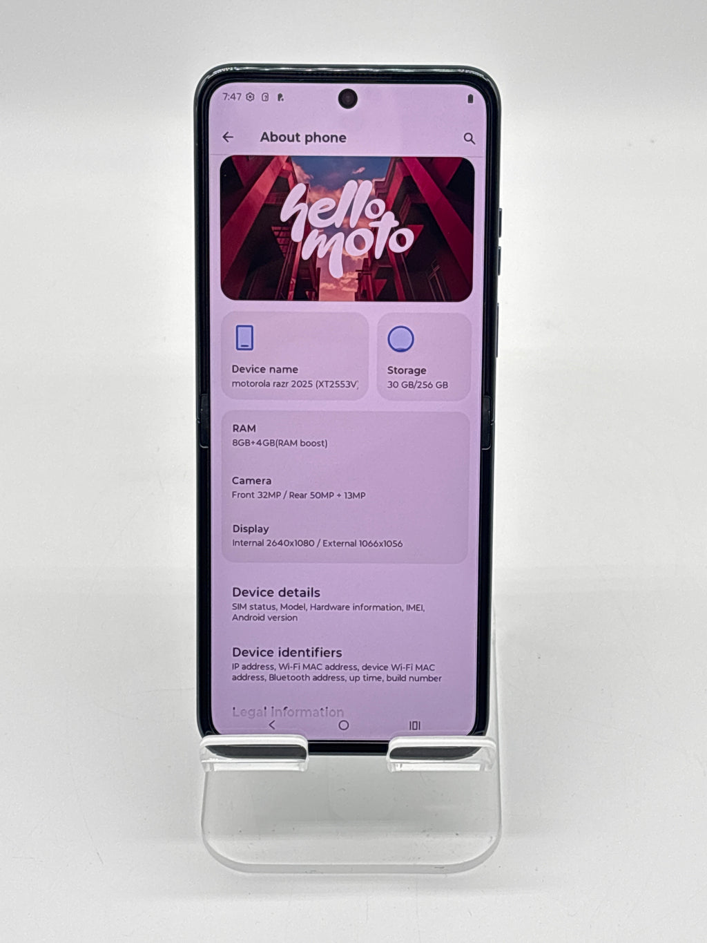 Motorola Razr 2025 256 GB w/ Box - For Parts (Visible by Verizon Compatible)