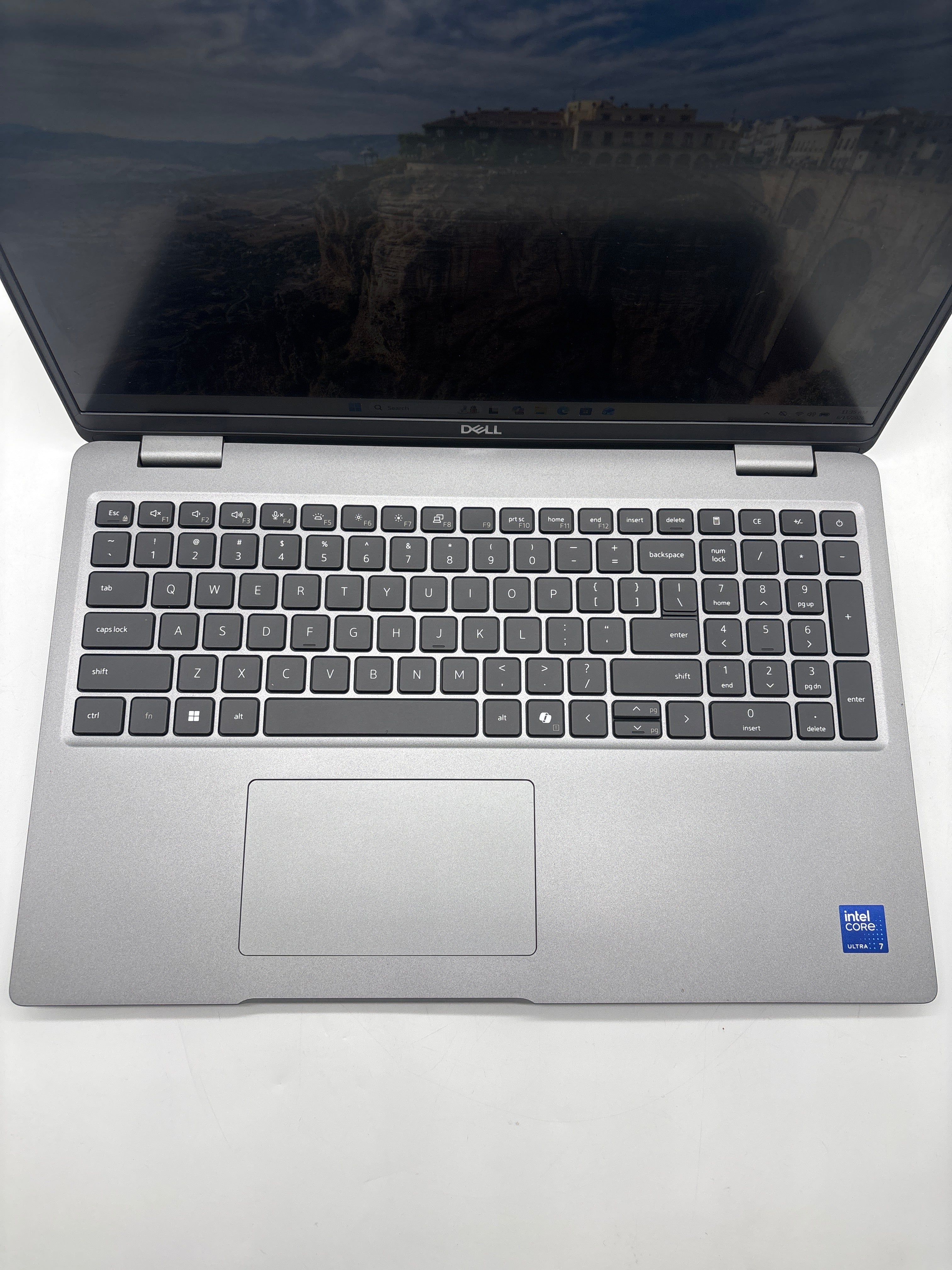 Dell Latitude 5550 Ultra 7 155U 16GB RAM 512GB SSD Used