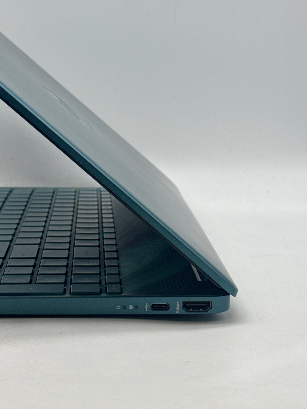 HP 15-dy2024ds 15.6" Intel Pentium Gold 7505 8GB RAM 256GB SSD Blue - For Parts