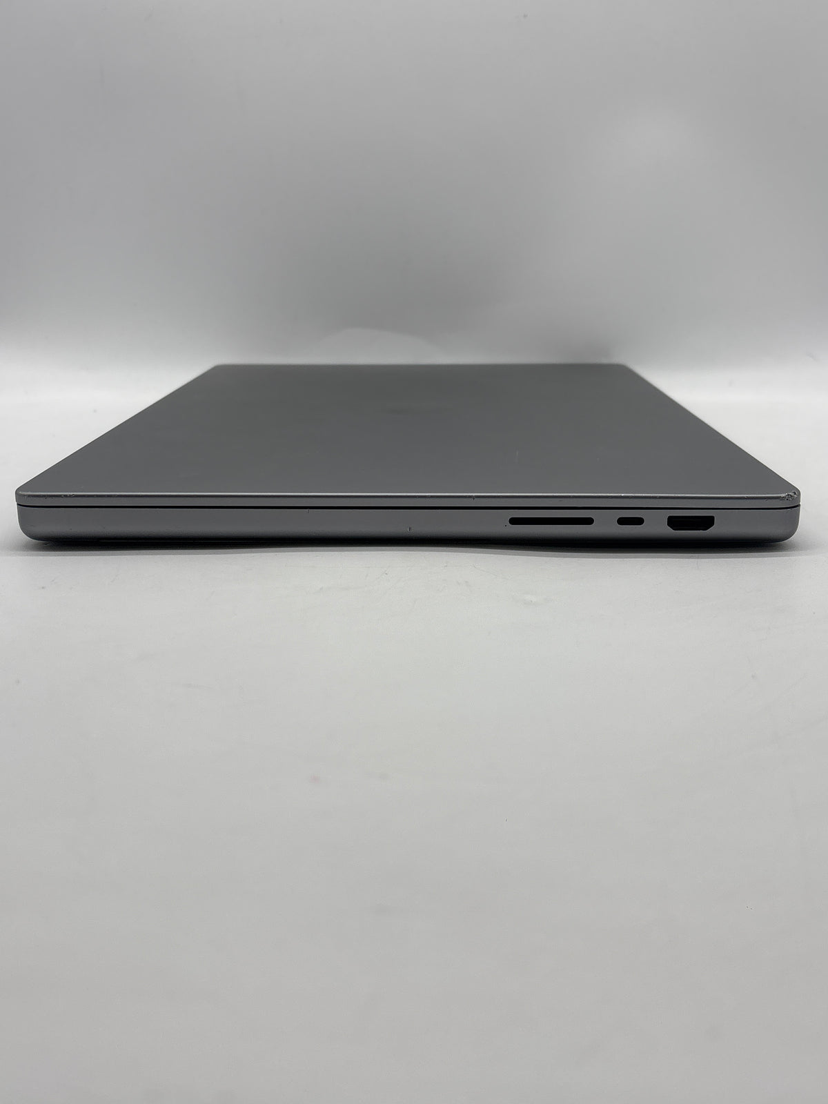 Apple MacBook Pro 16" A2485 M1 Pro 16GB RAM 512GB SSD Space Gray - For Parts