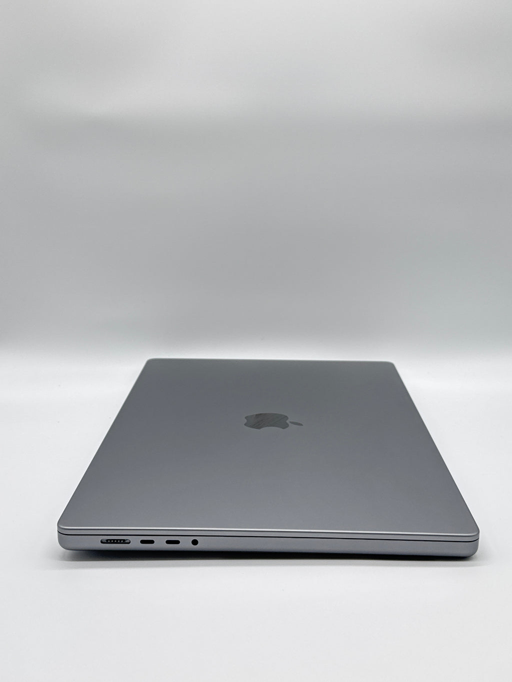 Apple MacBook Pro 16" M2 Pro A2780  Battery 100% 16GB RAM 1TB SSD Space Gray W/ Charger