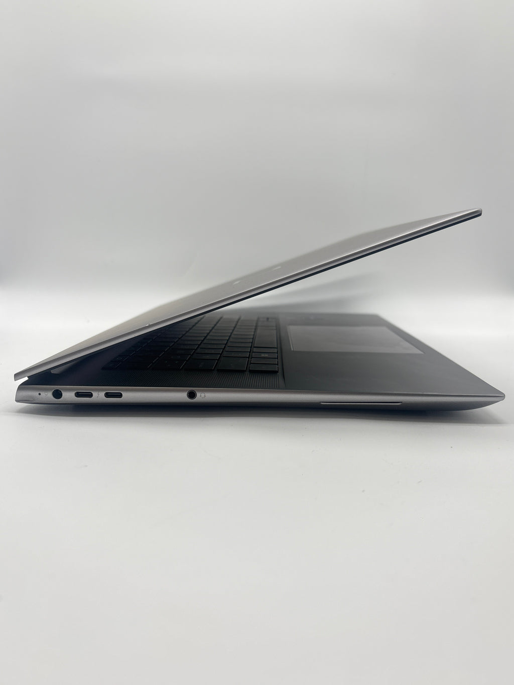 HP ZBook Studio 16 G9 i7-12800H 32GB RAM 1TB SSD - For Parts (Read DESC)