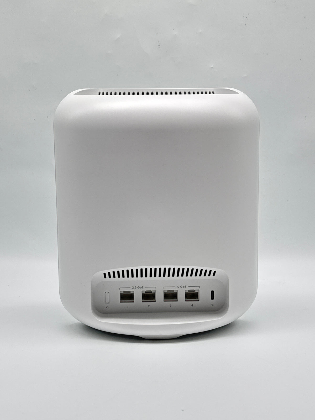 eero Max 7 Tri-Band Mesh Wi-Fi 7 Router V010001 - For Parts