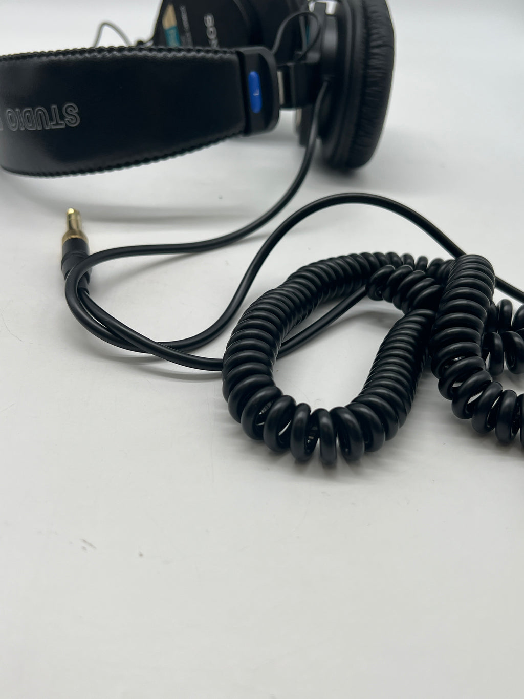 Sony MDR-7506 Wired Over-Ear Dynamic Studio Monitoring - Used