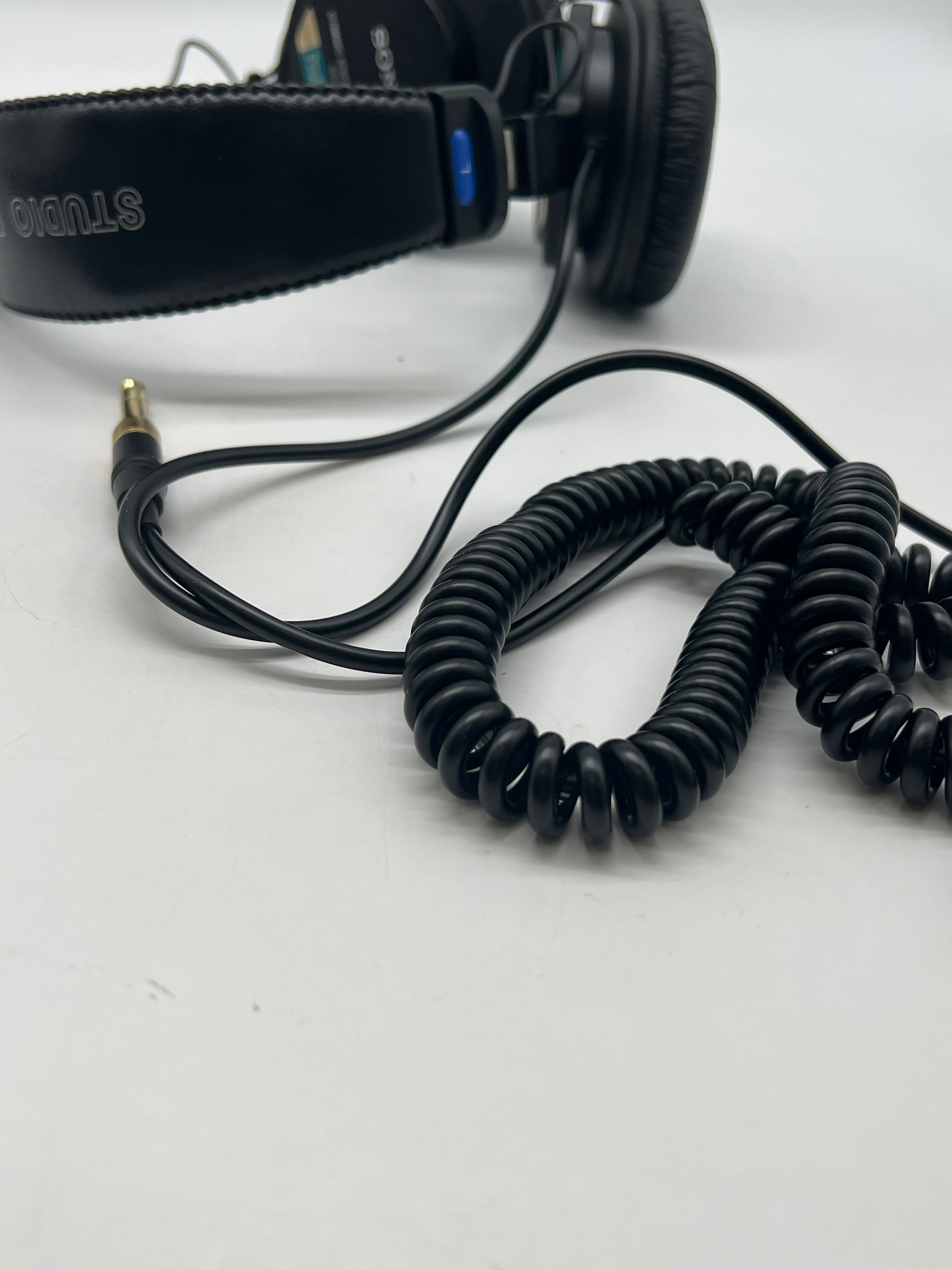 Sony MDR-7506 Wired Over-Ear Dynamic Studio Monitoring - Used