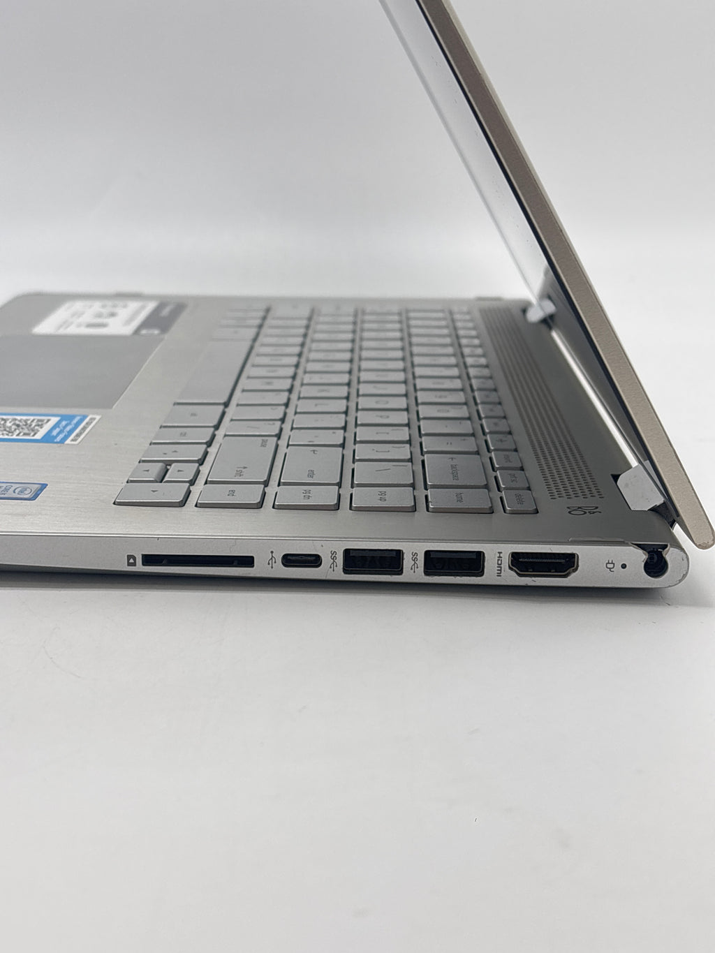 HP Pavilion x360 Convertible i5-8250U 8GB RAM 128GB SSD - Used