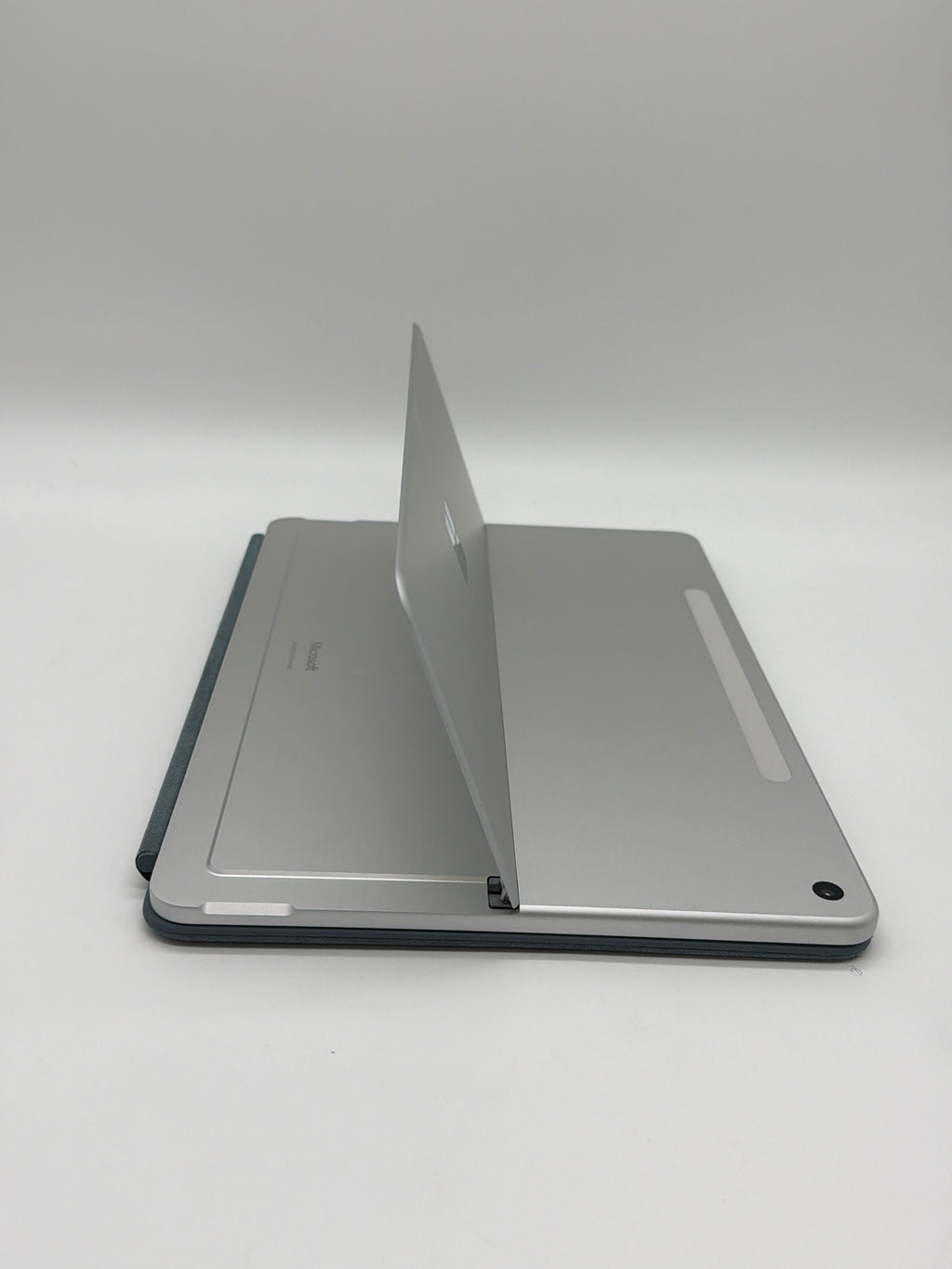 Microsoft Surface Pro 12" 2110 Snapdragon X Plus 16GB RAM 256GB SSD Bundle
