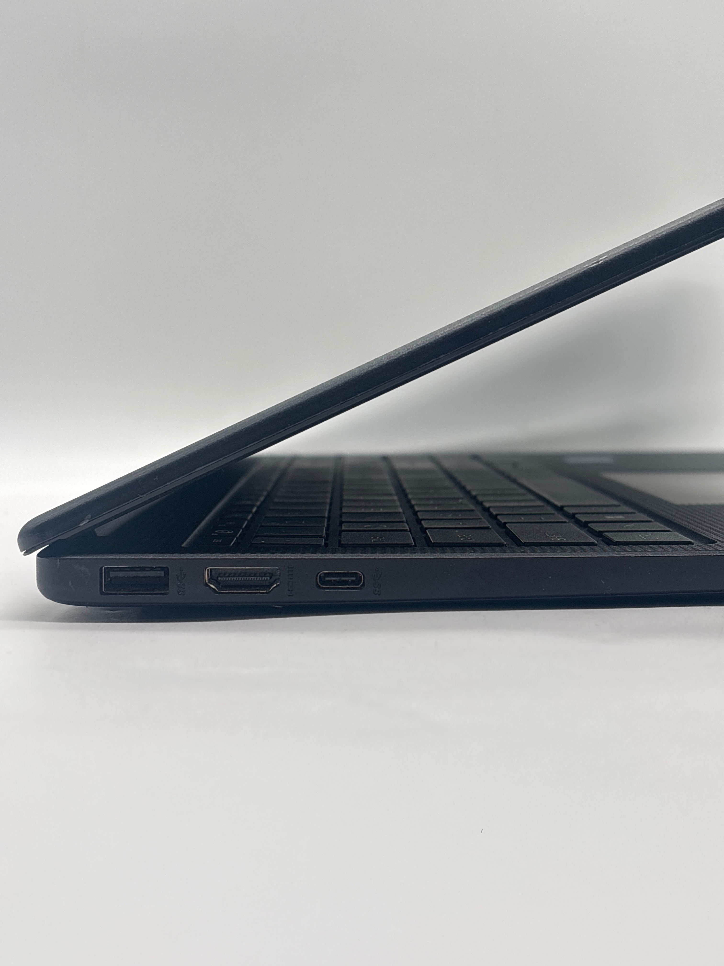 HP 15-fd0374nr Touch Intel N200 4GB RAM 256GB SSD
