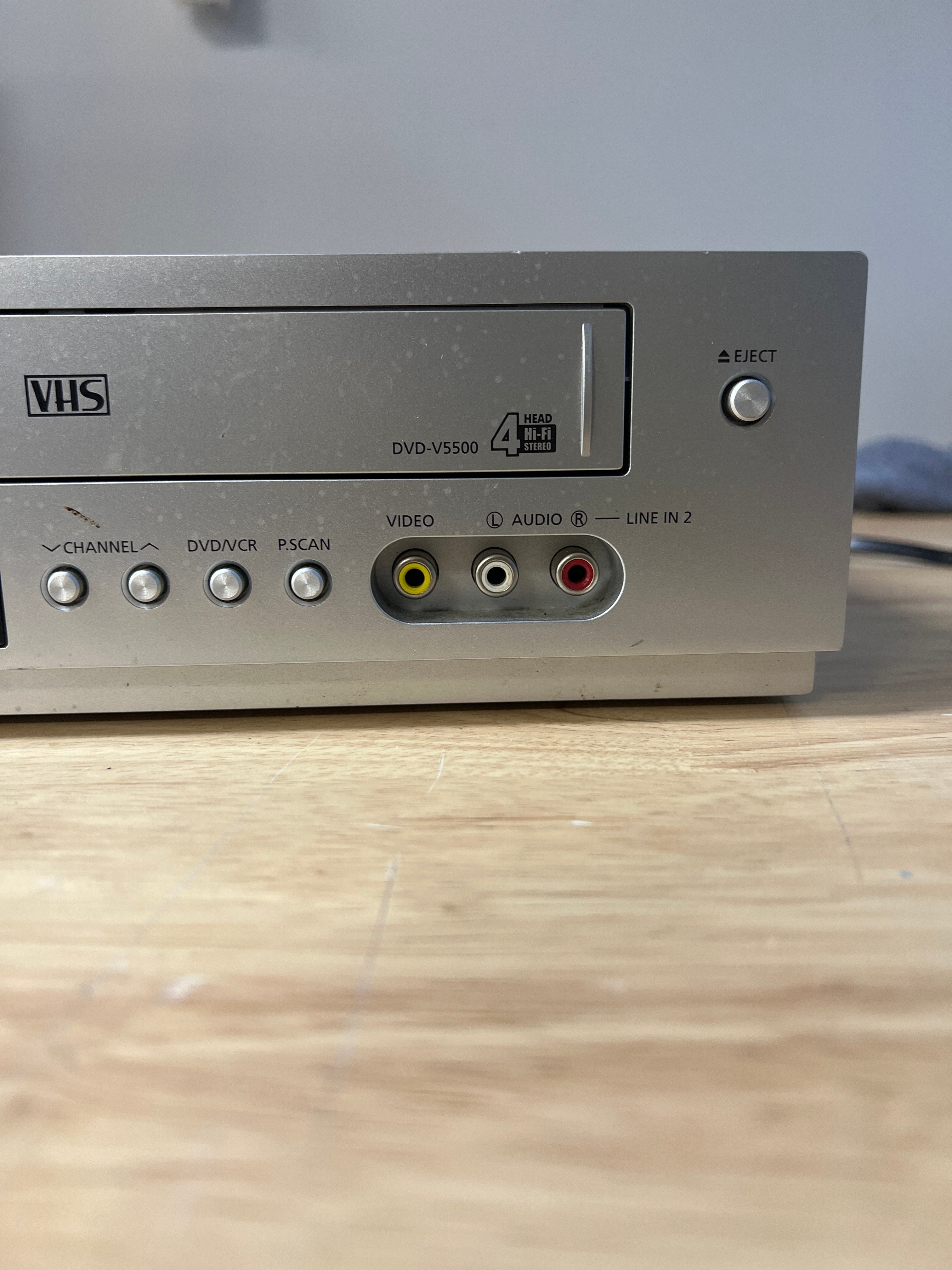 Samsung DVD VCR V5500 4 Head Combo Player HiFi Silver Used