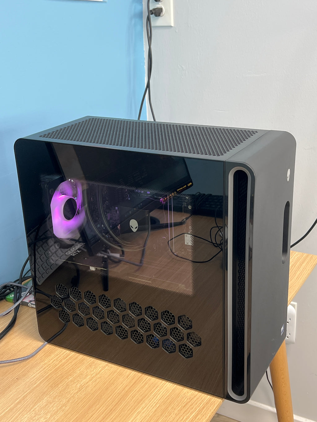 Alienware Aurora Ultra 7 265KF 32GB RAM 1TB SSD RTX 5070 - Used