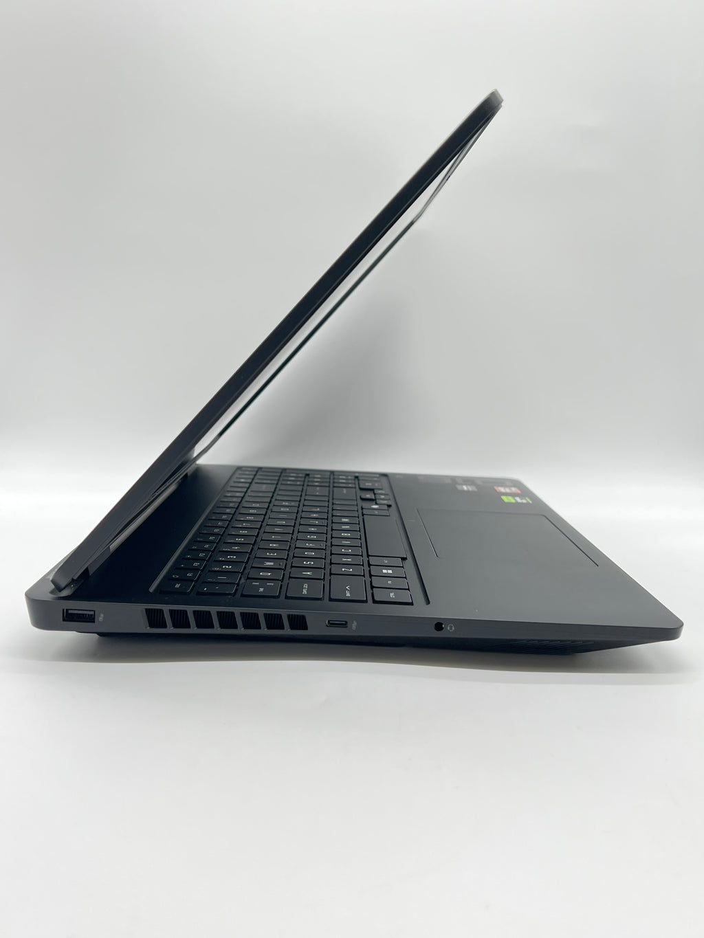 HP Omen 16 Gaming Laptop AMD Ryzen 9 8940HX 32GB RAM 1TB NVIDIA GeForce RTX 5060 - Used