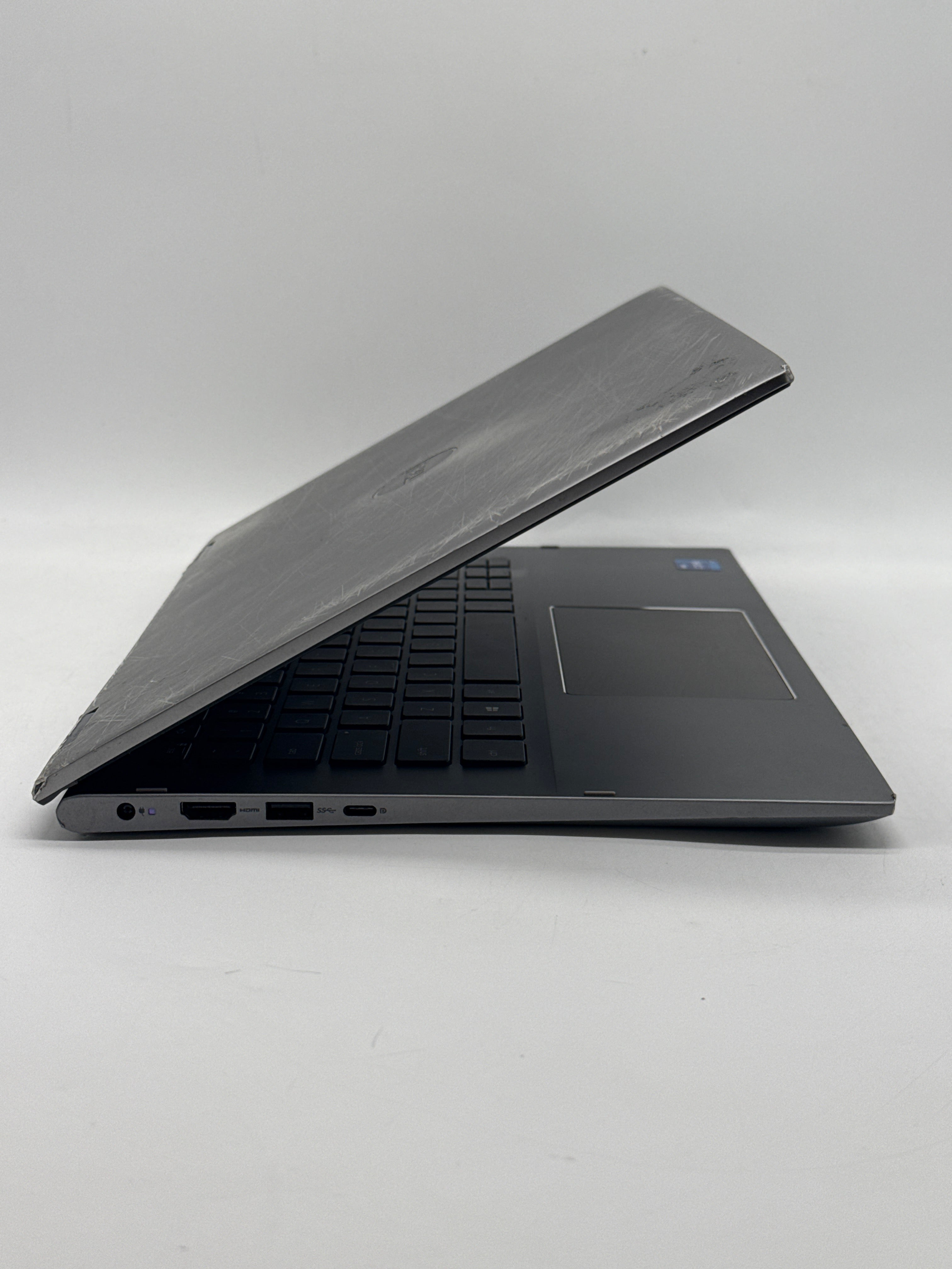 Dell Inspiron 5406 14" Core i7-1165G7 8GB RAM 512GB SSD - For Parts