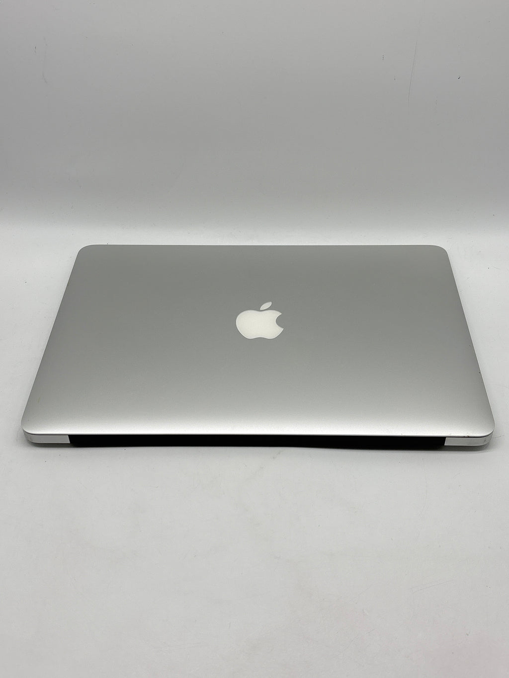 Apple MacBook Air 13" Intel i5 A1466 8GB RAM 128GB SSD - Used