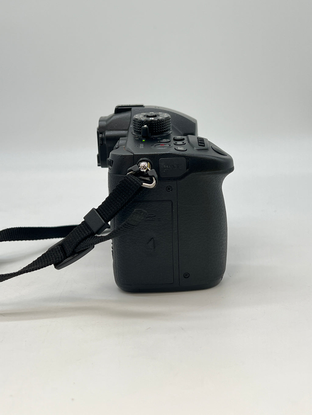 Panasonic LUMIX DC-GH5 20.3MP Micro 4/3 Mount Mirrorless Camera Body Only