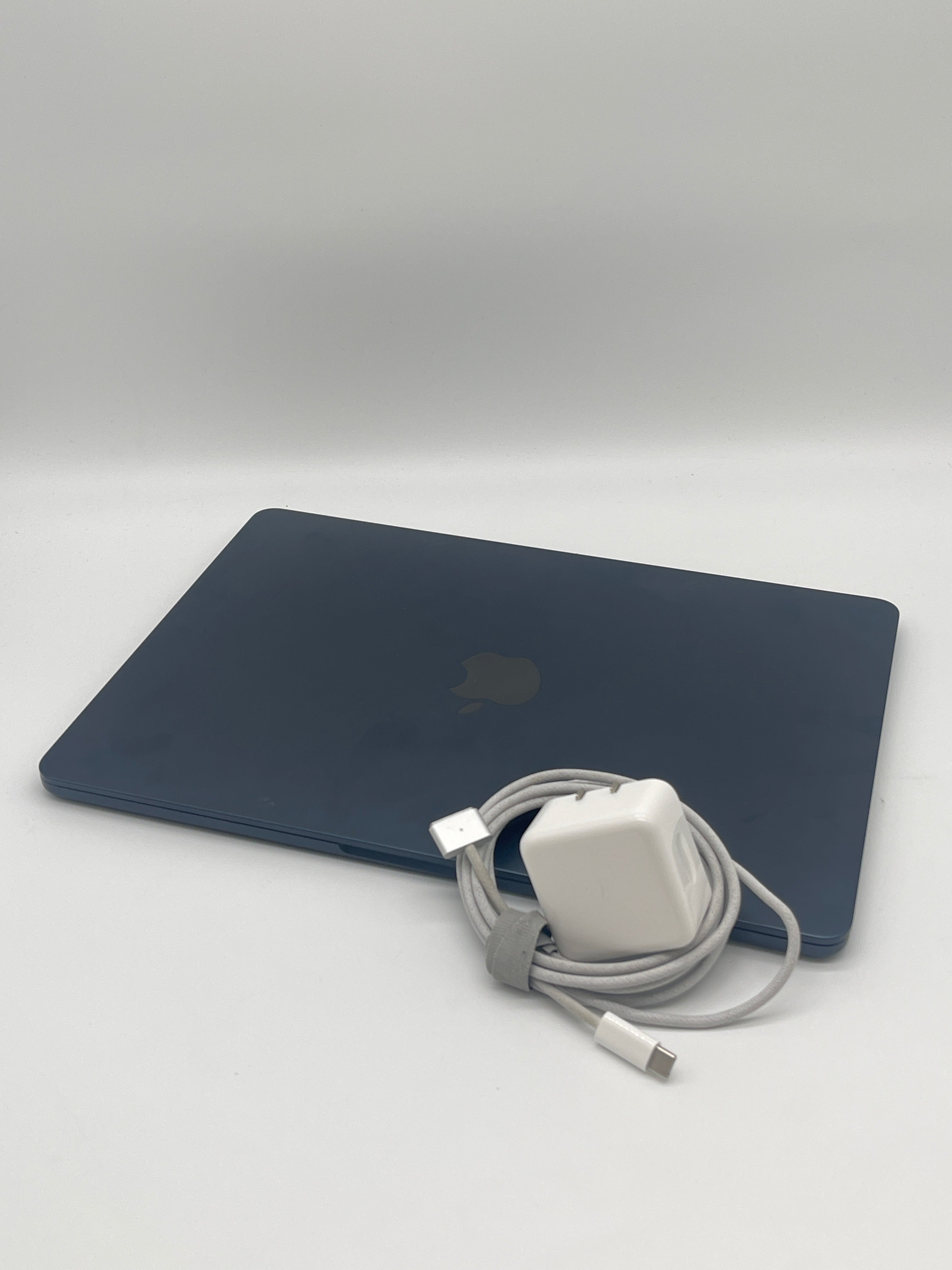 Apple MacBook Air 13.6" M2 A2681 2022 8GB 512GB Blue