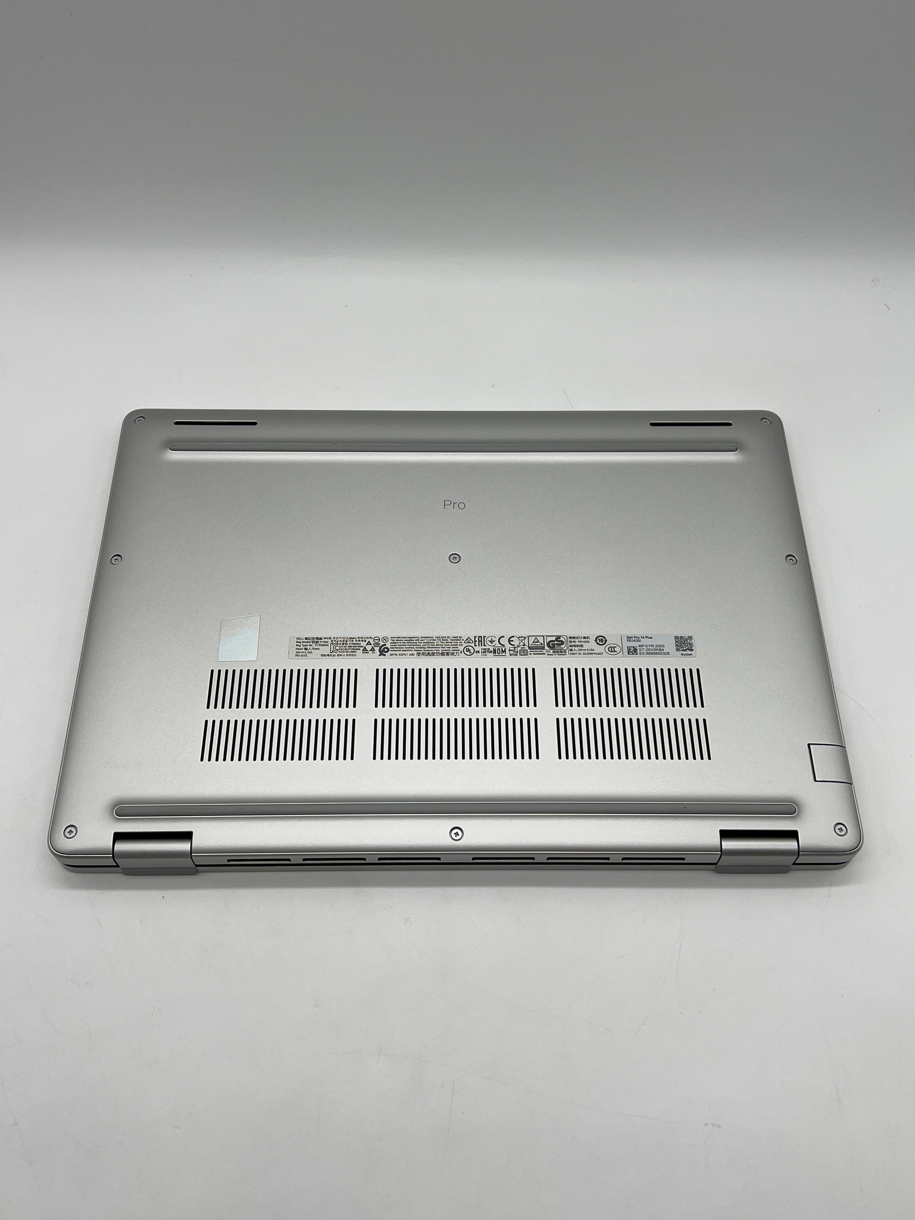 Dell 14 Pro Plus  PB14255 AMD Ryzen 5 Pro 32GB RAM 256GB SSD