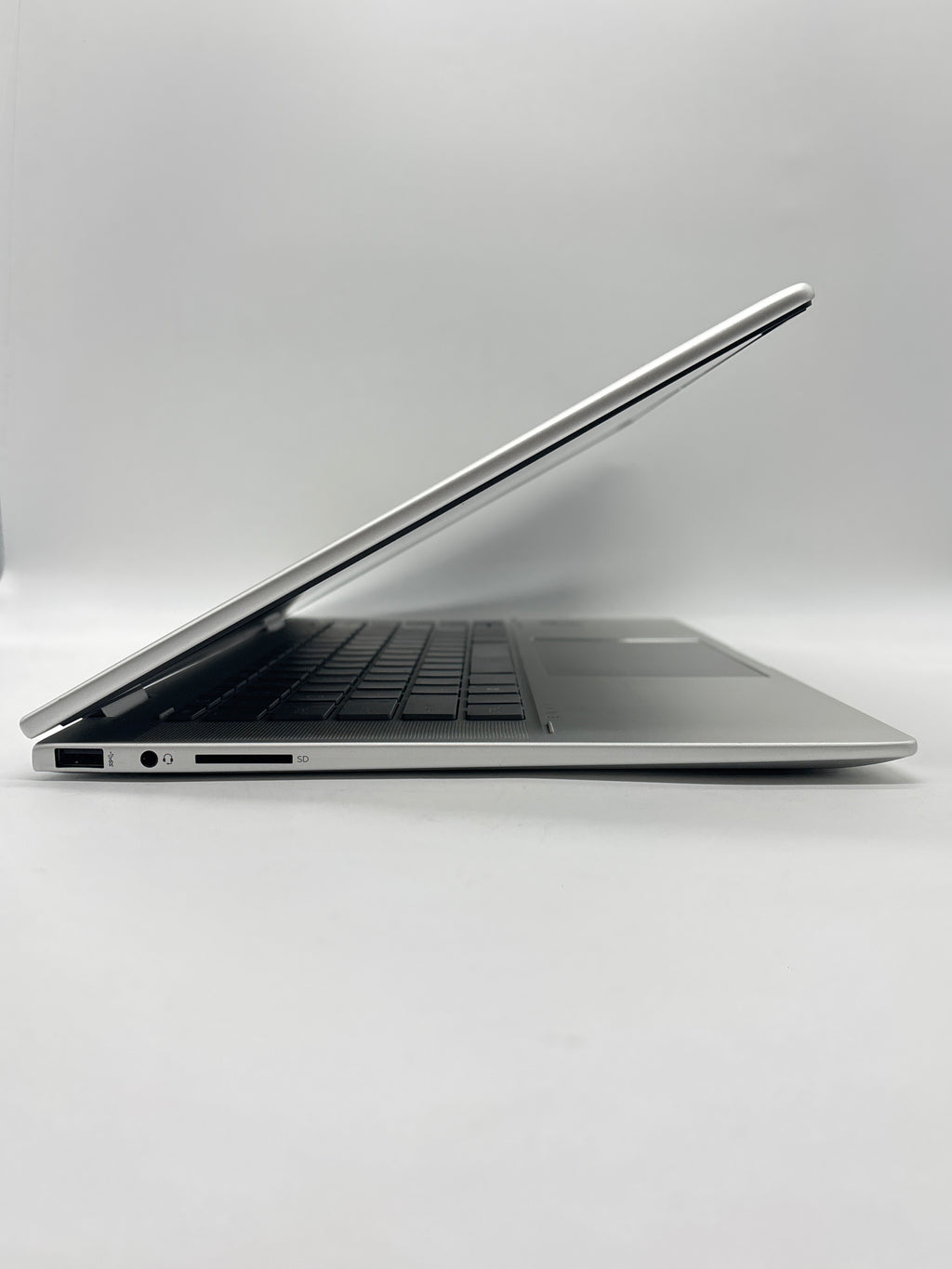 HP Envy x360 15-fe0097nr i7-1355U 16GB RAM 1TB SSD