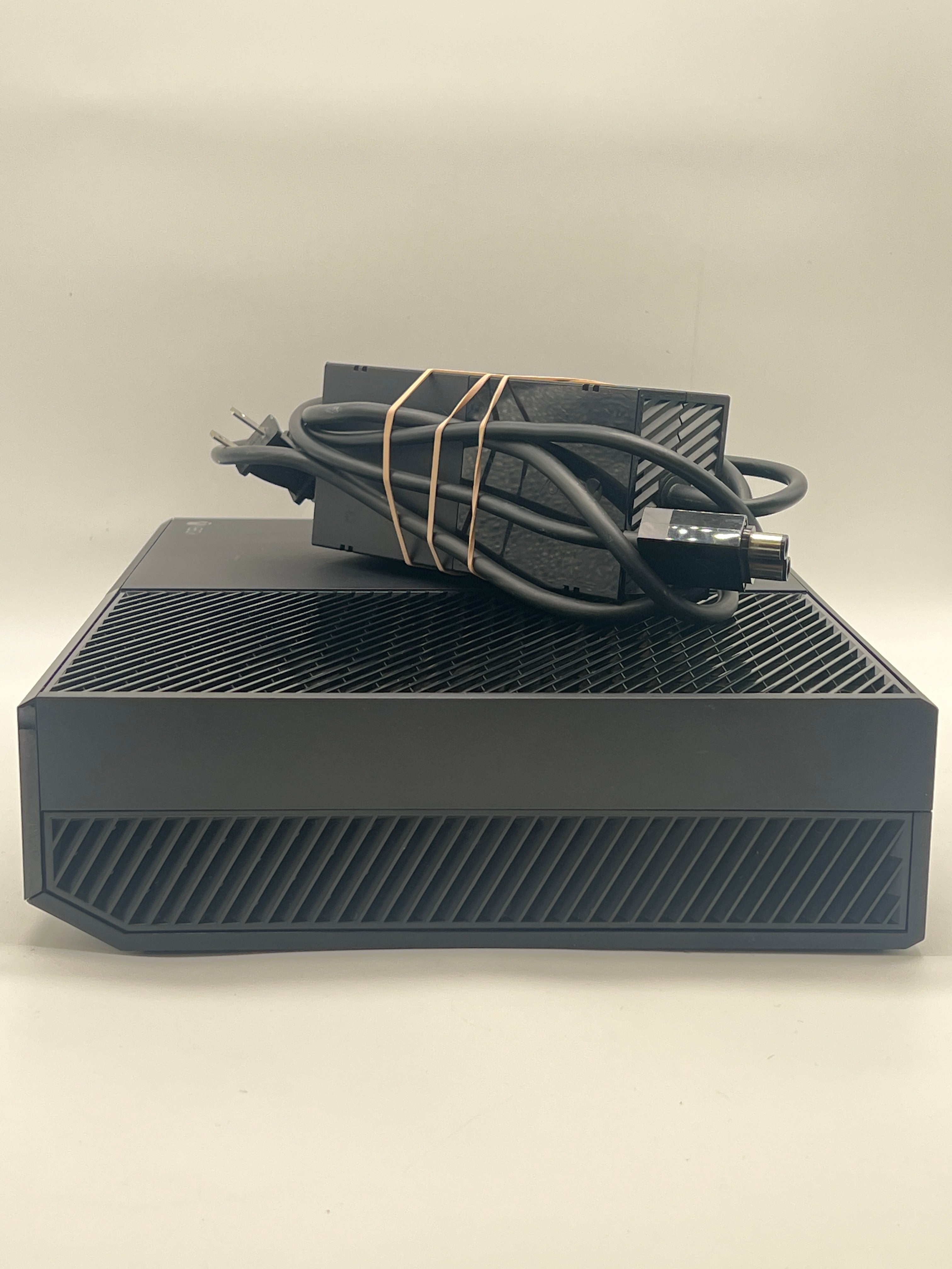 Xbox One (1540) 2013 500GB Home Console - For parts - Wont turn on
