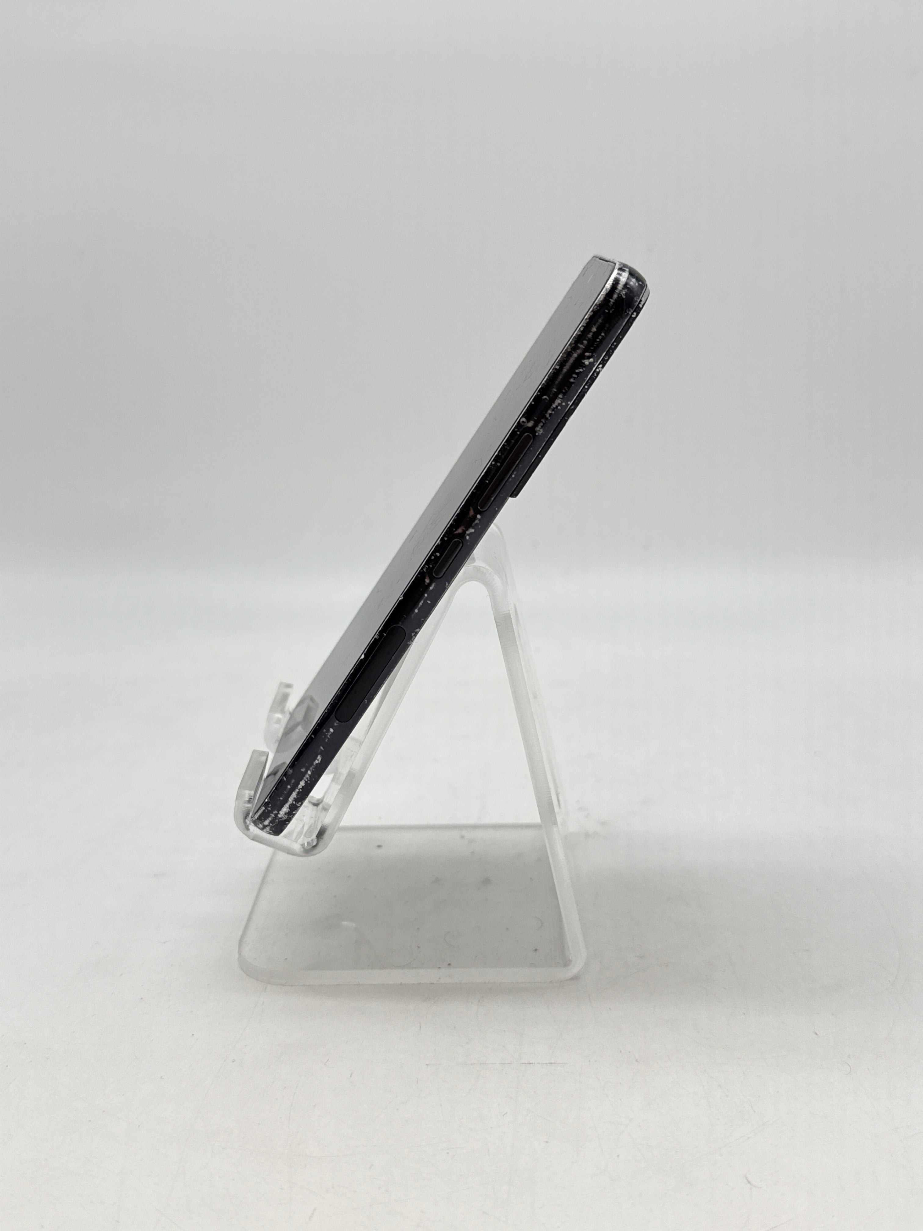 T Mobile Samsung Galaxy S22 SM-S901U 256GB - Cracked Screen