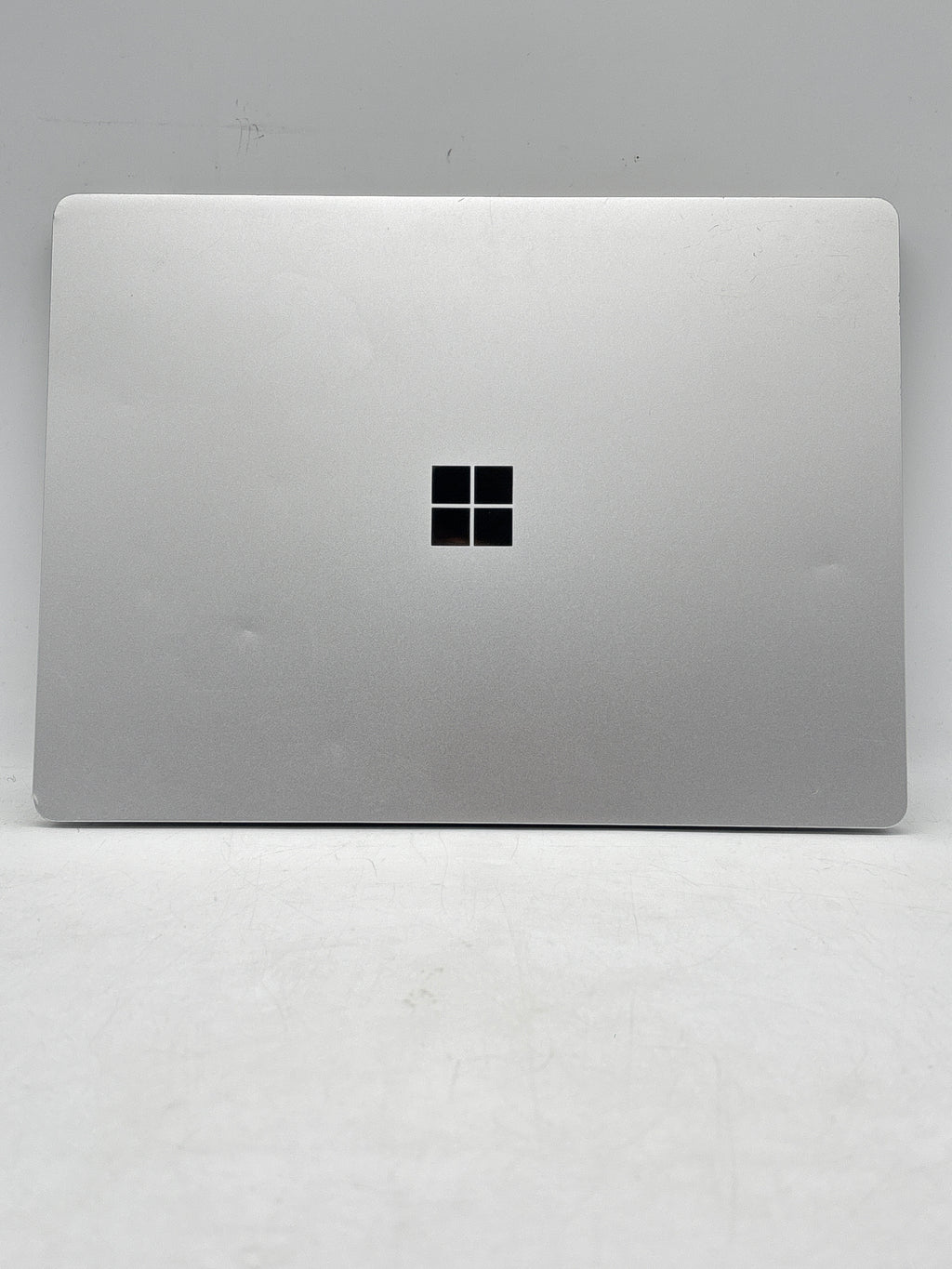 Microsoft Surface Laptop Go 1943 i5-1035G1 8GB RAM 128GB SSD - USED