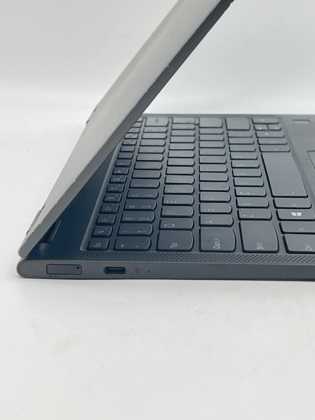 Lenovo Yoga C630-13Q50 Snapdragon 850 8GB RAM 128GB SSD - Used