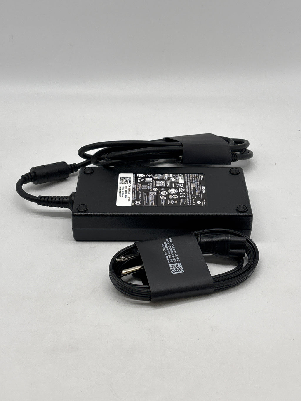 Dell SD25TB4 Thunderbolt 4 Docking Station - Used With Box