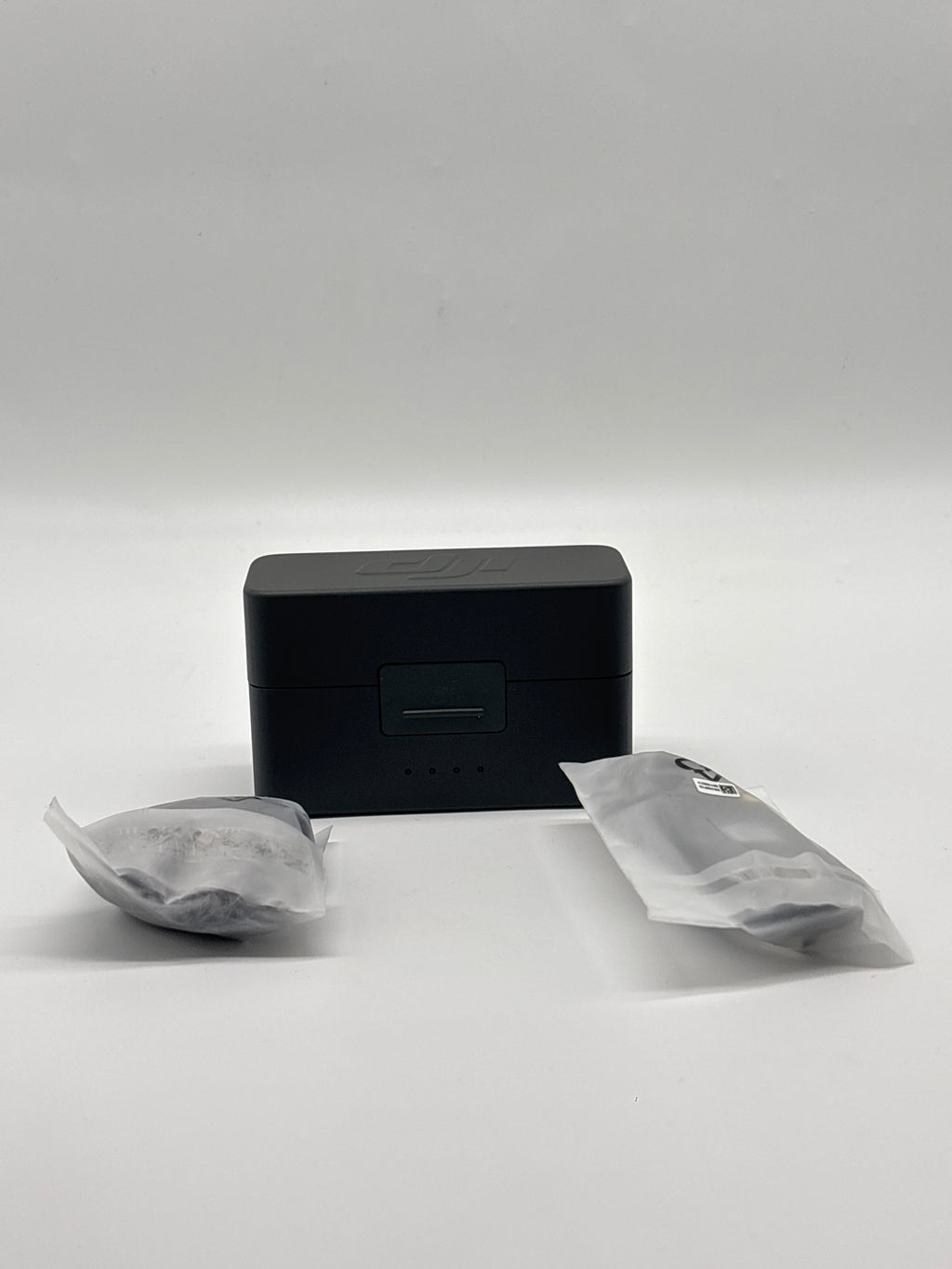 DJI Mic Mini Wireless Microphone System 2.4GHz USB-C Black - Used
