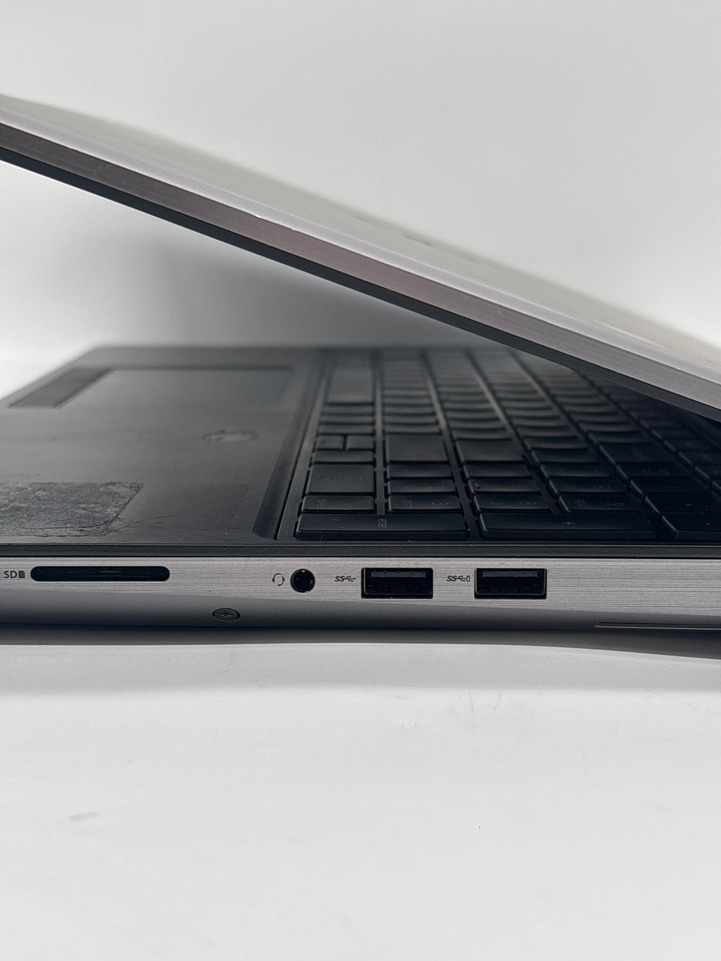 Dell Precision 7560 i7-11850H 32GB RAM 512GB SSD NVIDIA T1200 - Remotely Managed