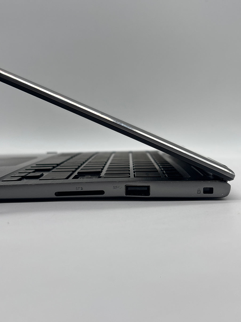 Dell Inspiron 13 Inspiron P83G I5-8250U 8GB RAM 256GB SSD - For Parts (Read DESC)