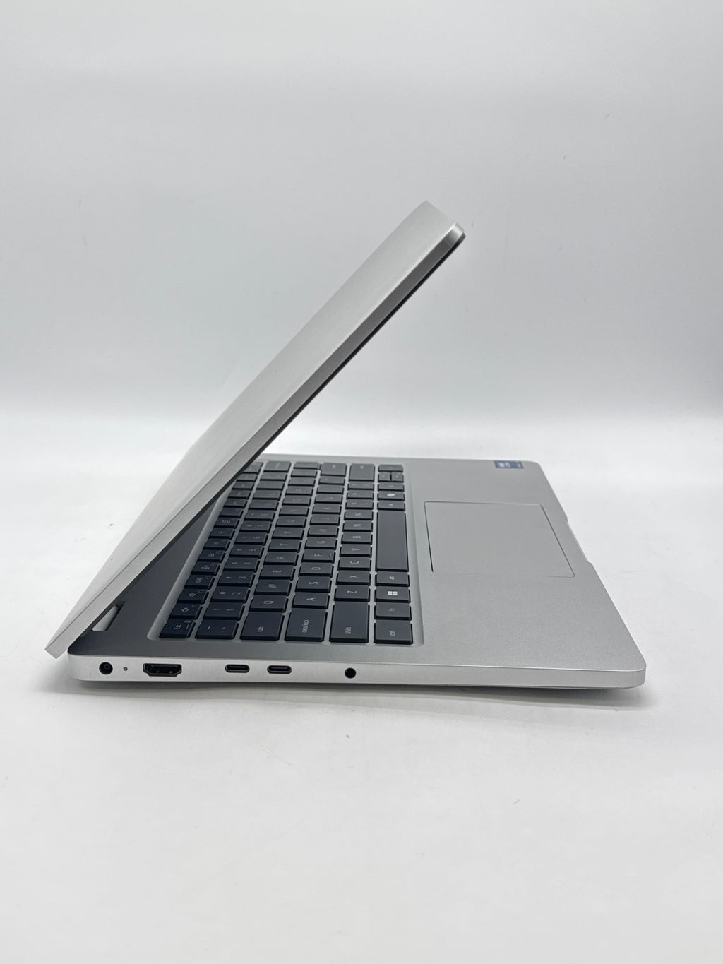 Dell Pro 14 PC14250 Core Ultra 5 235U 32GB RAM 256GB SSD - Used