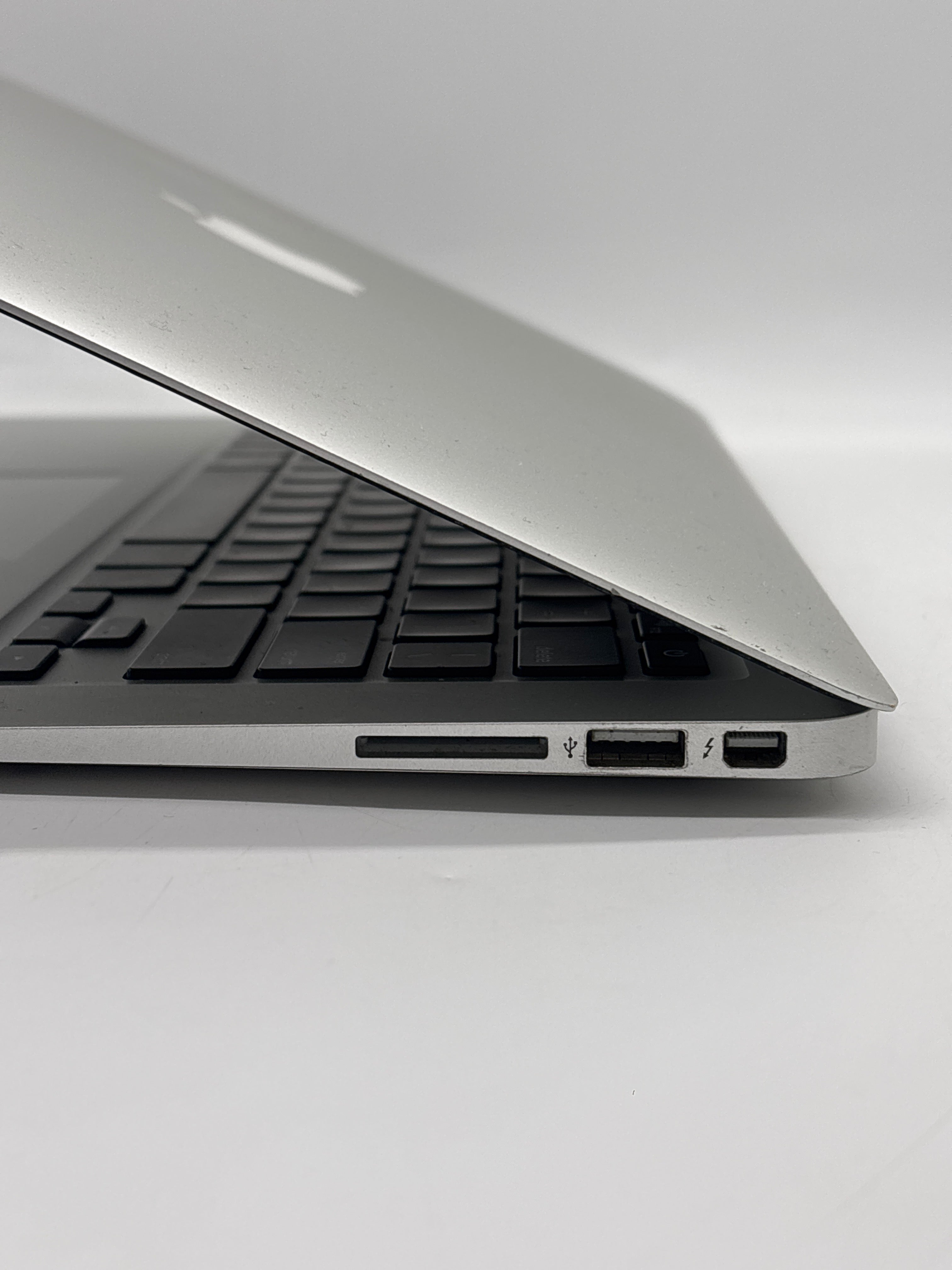 Apple MacBook Air 13" A1466 i5 4GB RAM 128GB SSD - For Parts (Read DESC)