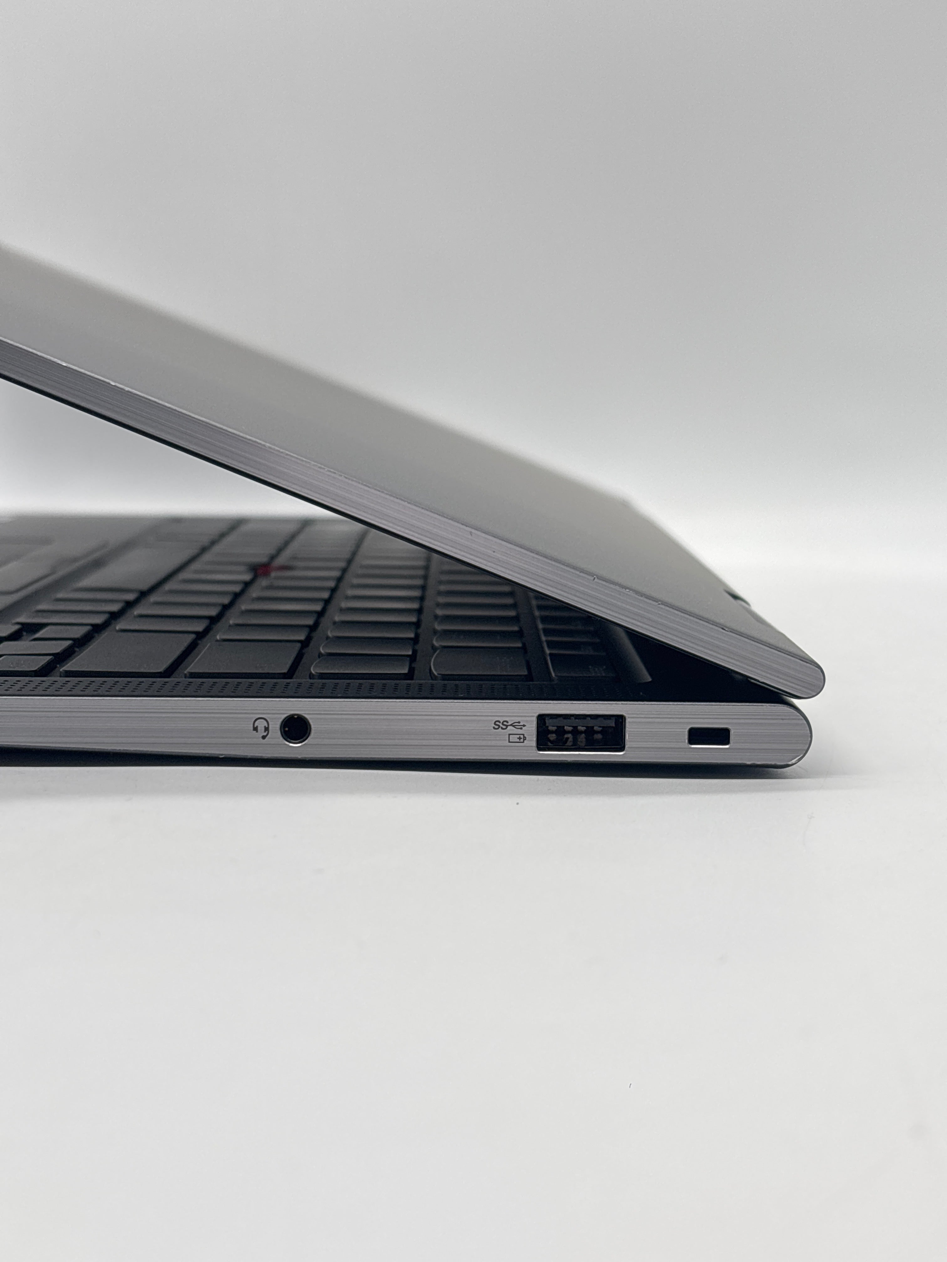 Lenovo ThinkPad X1 Yoga Gen 8 i7-1355U 16GB RAM 512GB SSD - Warranty