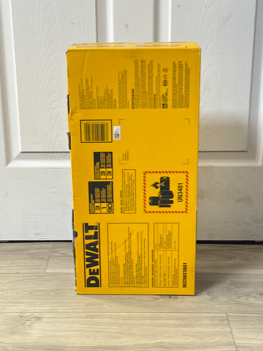 DEWALT DCCS623QQ1 Pruning Chainsaw 20V Cordless Brushless - Open Box