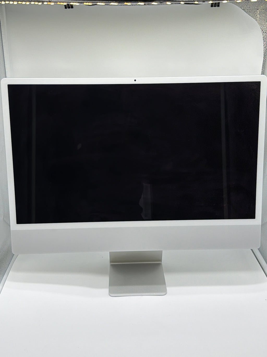 Apple iMac 24" M3 A2873 2023 256GB SSD 8GB RAM Silver Remotely Managed