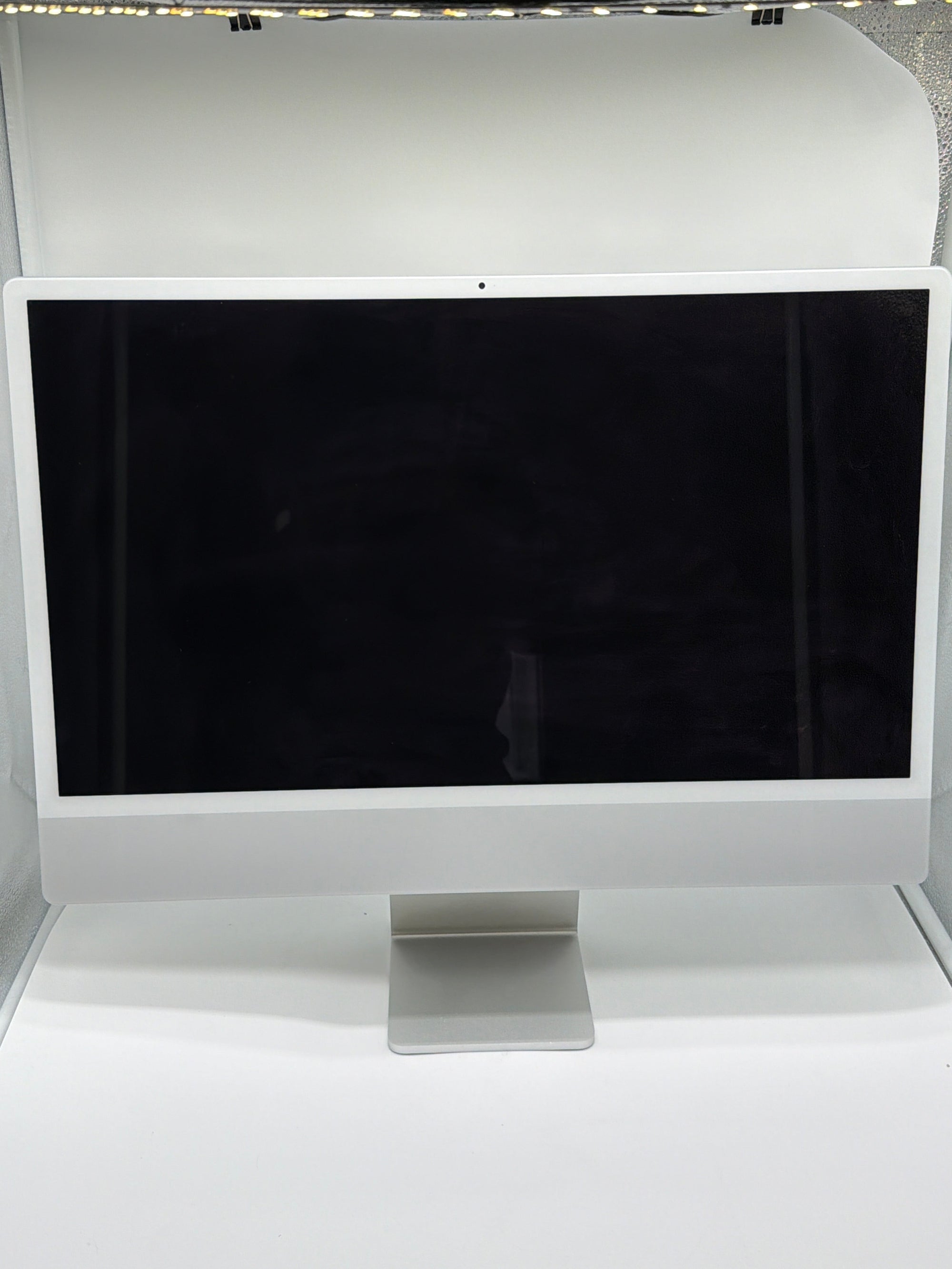 Apple iMac 24" M3 A2873 2023 256GB SSD 8GB RAM Silver Remotely Managed