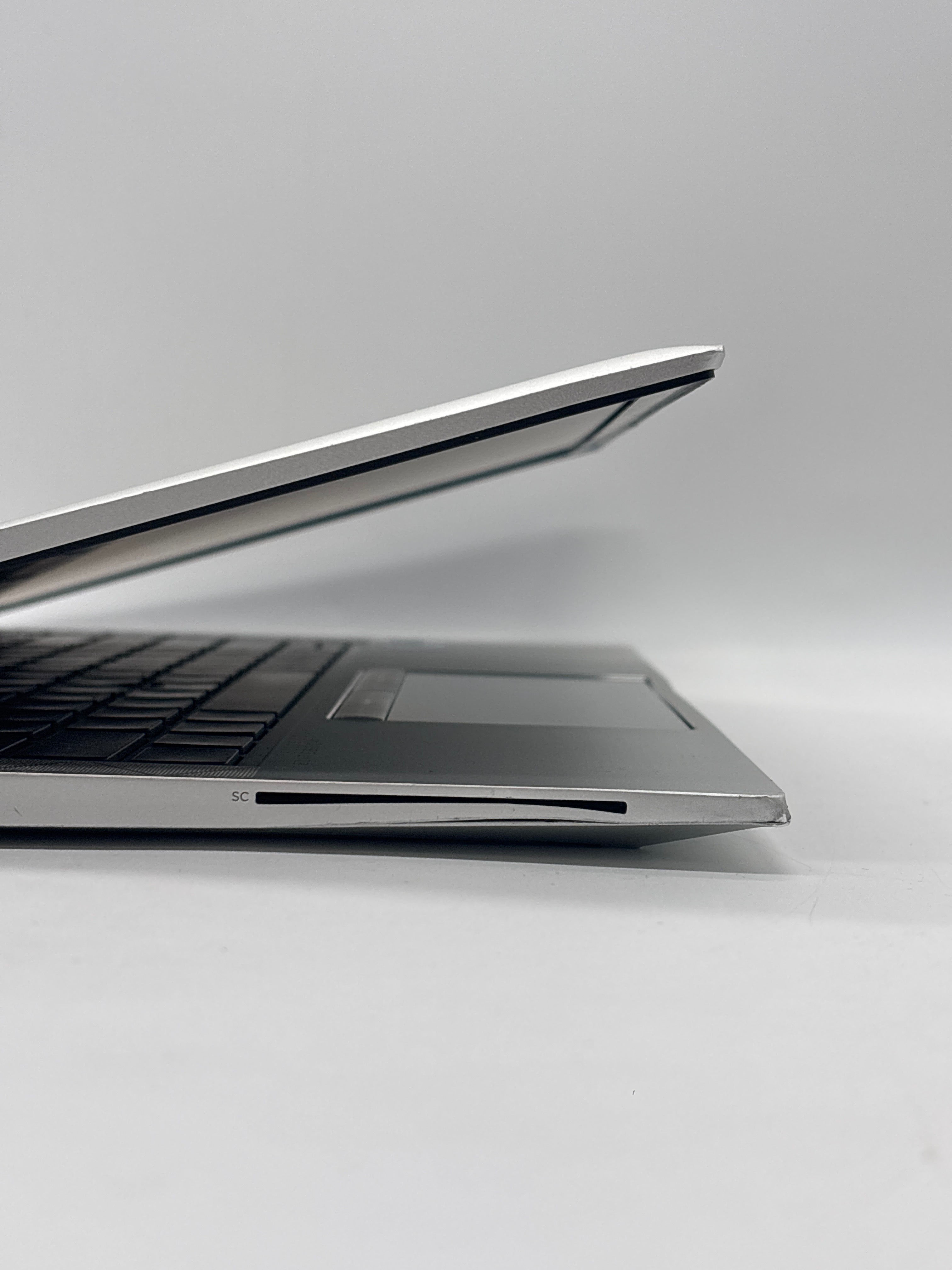 HP EliteBook 840 G8 i5-1145G7 8GB RAM 256GB SSD