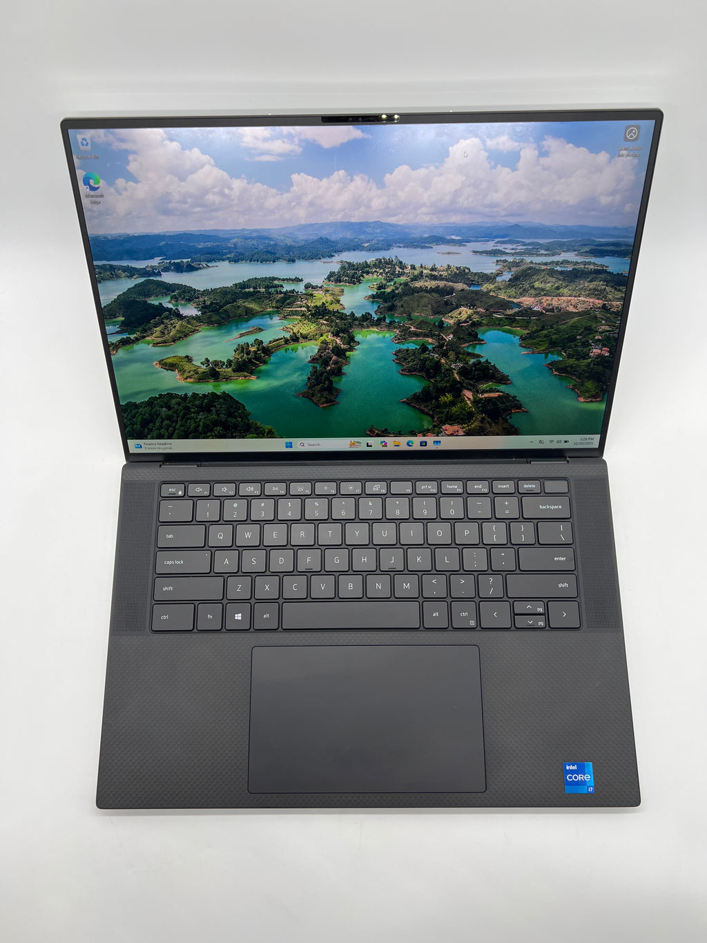Dell XPS 15 9510 i7 16GB RAM  512GB SSD GeForce RTX 3050 Ti Black