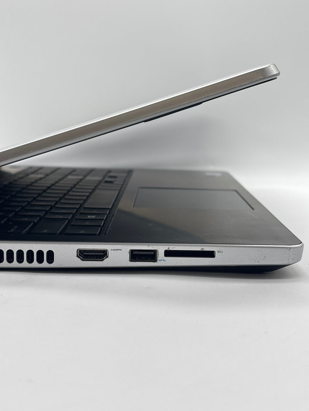 Dell Inspiron 15 5559 i7-6500U 16GB RAM 1TB HDD - For Parts (Read DESC)