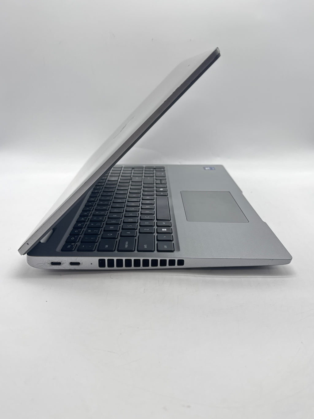 Dell Latitude 5550 15" Ultra 7 155U 16GB RAM 512GB SSD - Used