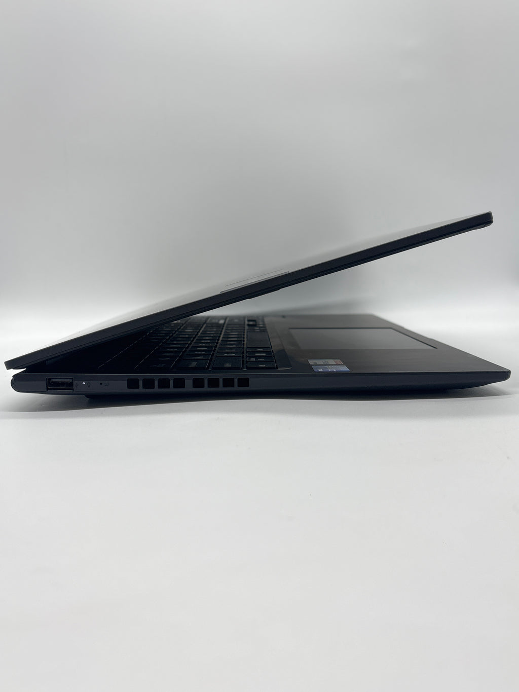 Asus VivoBook F1605Z i7-1255U 16GB RAM 512GB SSD