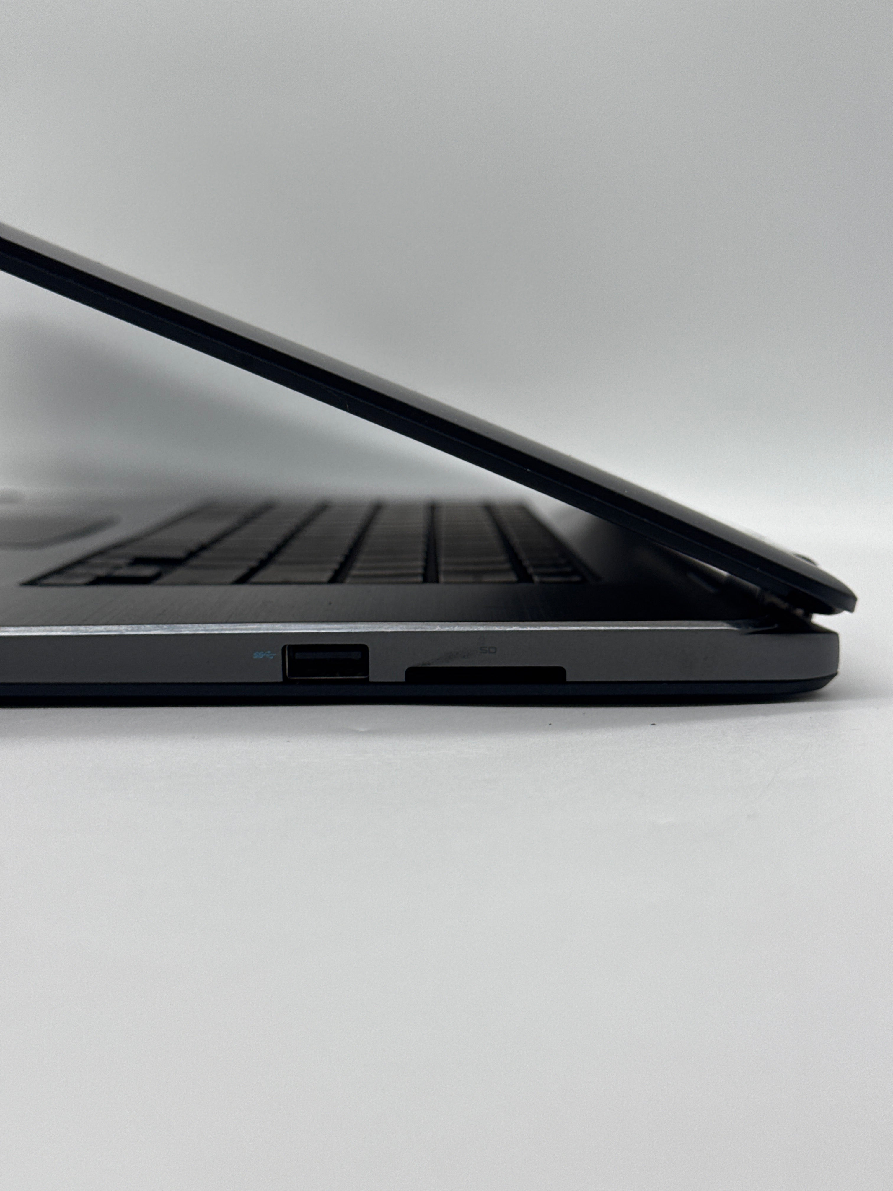 Dell Inspiron 15-7568 i3-6100U 4GB RAM 500GB HDD - For Parts (Read DESC)