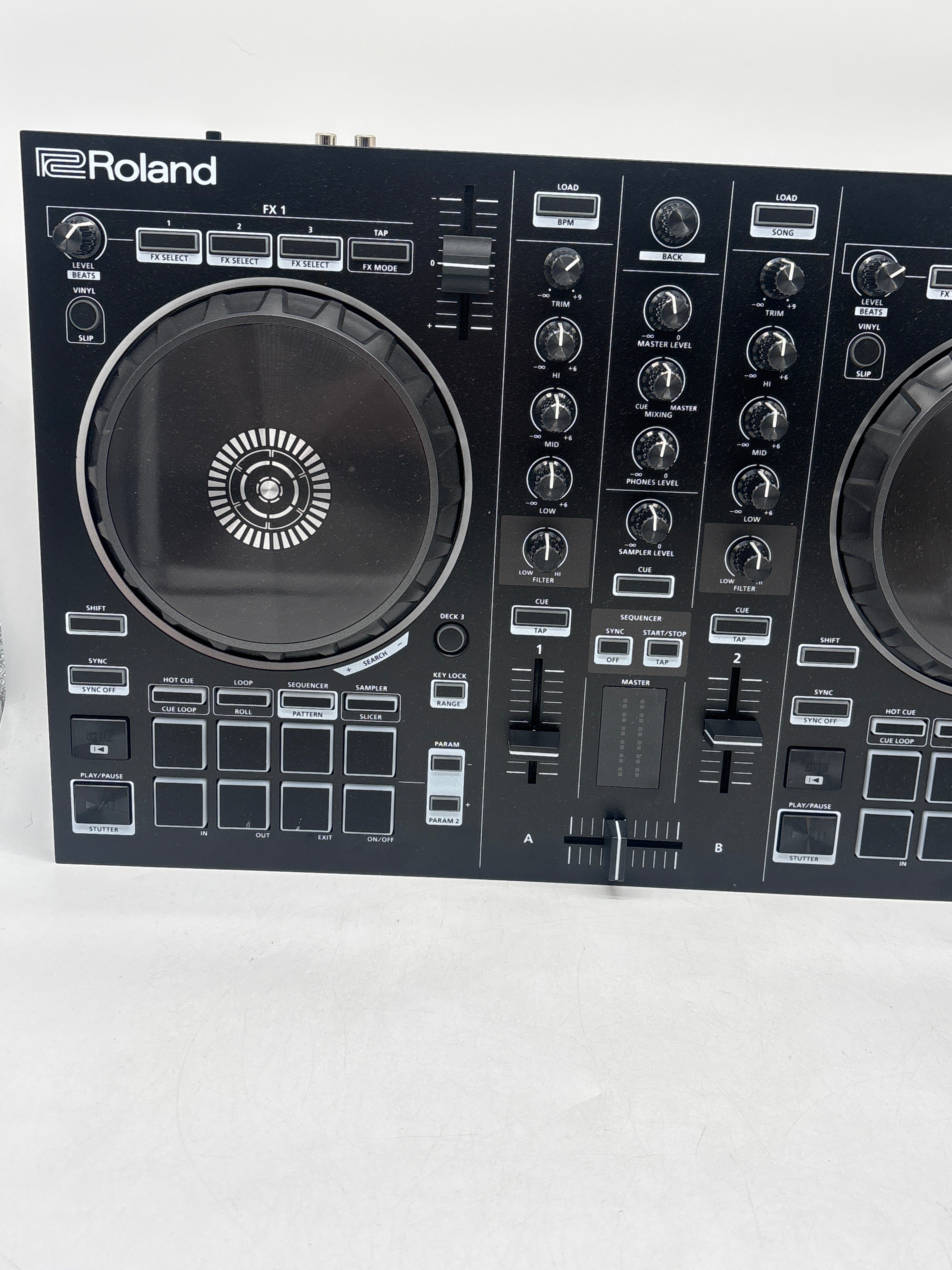 Roland DJ-202 Serato Quad Deck Controller - Used