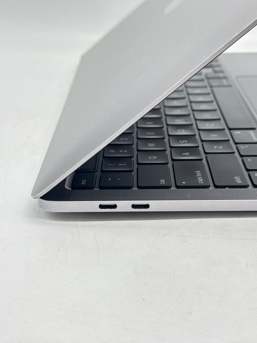 Apple MacBook Pro 13 Inch A2338 Apple M1 Chip 8GB RAM 256GB SSD - Used