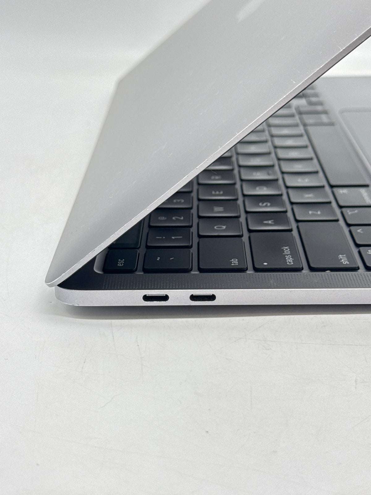Apple MacBook Pro 13 Inch A2338 Apple M1 Chip 8GB RAM 256GB SSD - Used