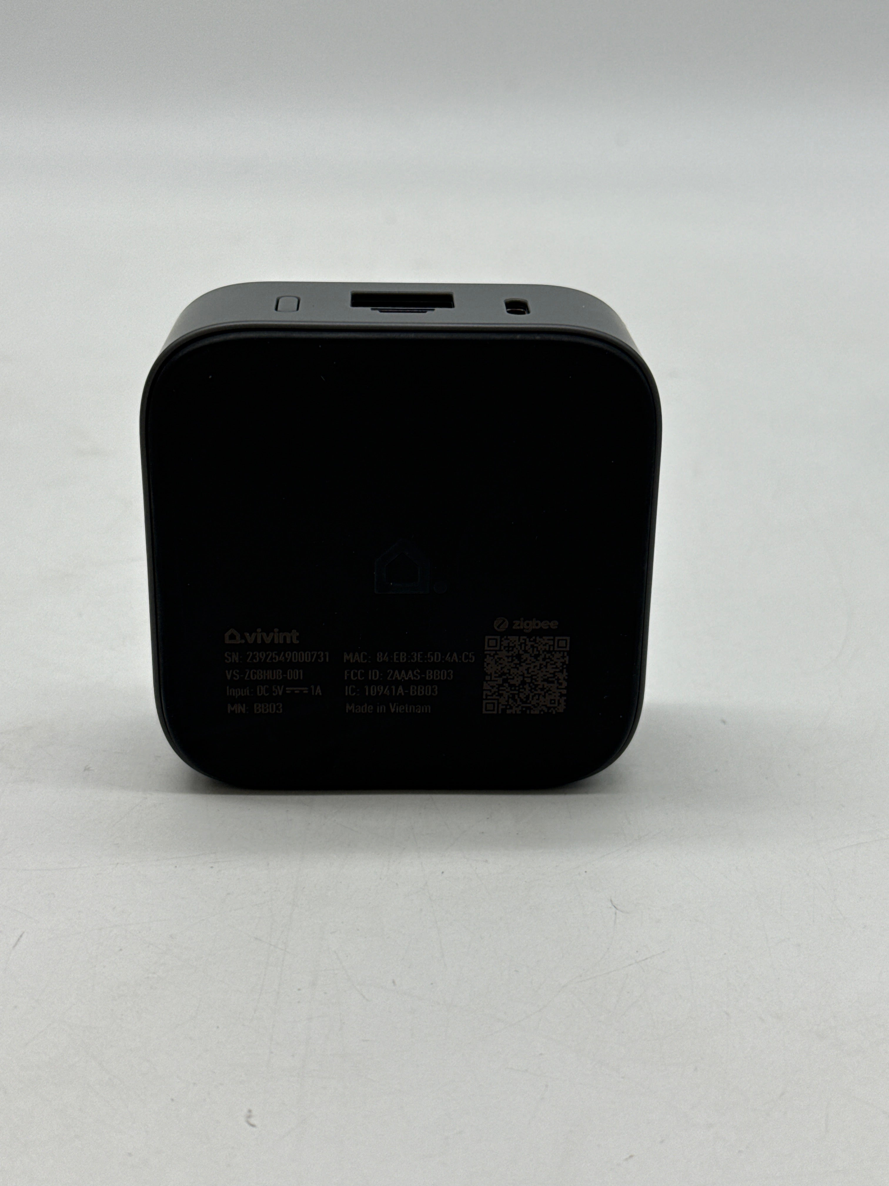 Vivint VS-ZGBHUB-001 Smart Lighting Hub - New In Box