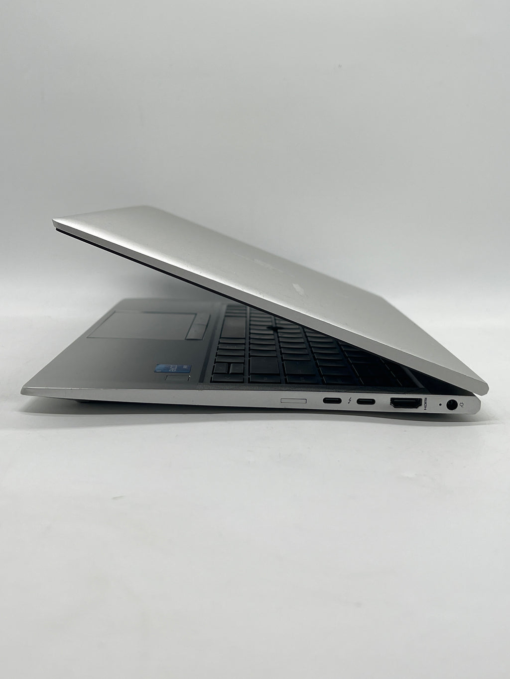 HP Elitebook 840 G8 Touch i5-1135G7 8GB RAM 256GB SSD - Bios Lock/Remotely Managed
