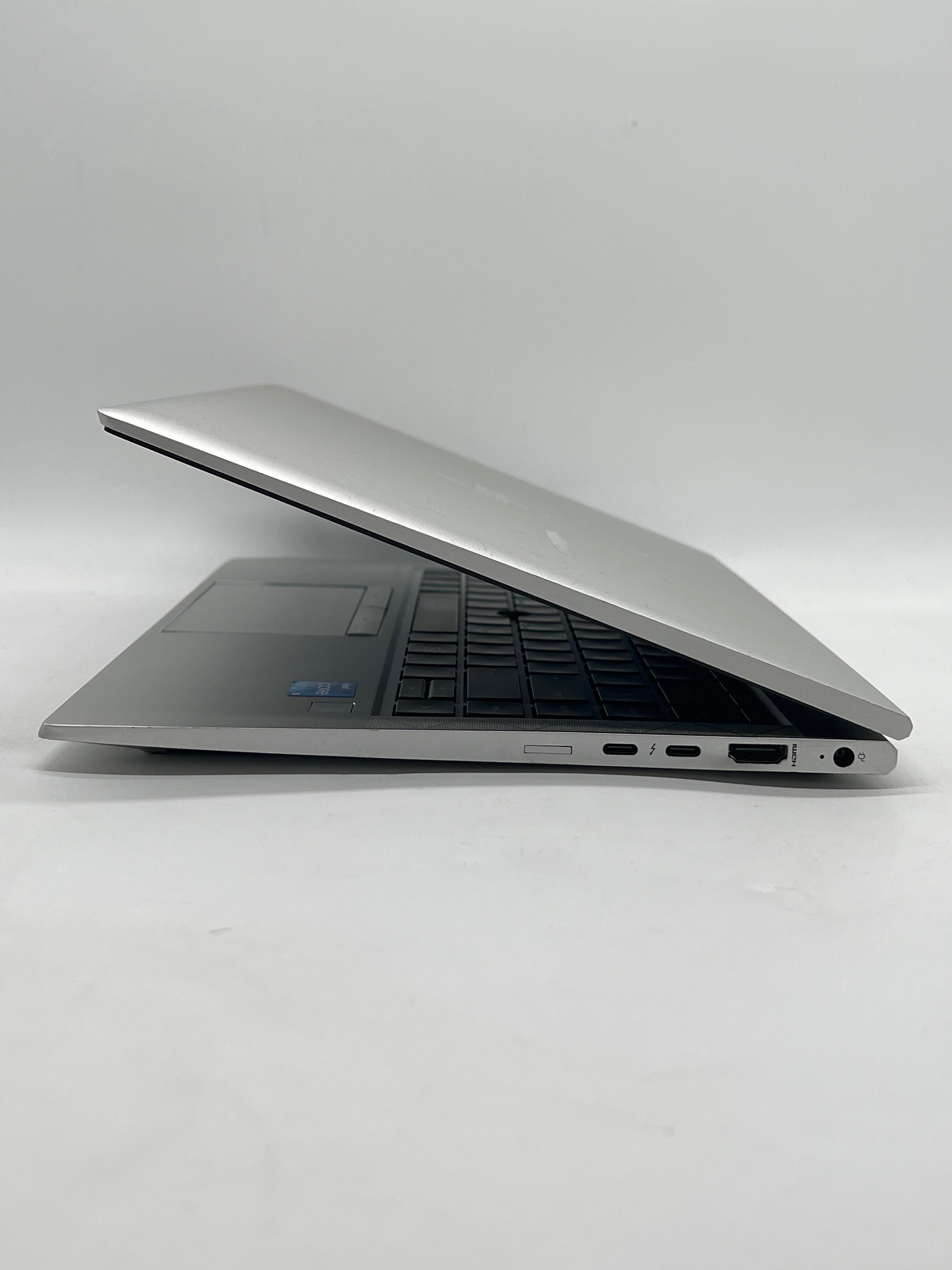 HP Elitebook 840 G8 Touch i5-1135G7 8GB RAM 256GB SSD - Bios Lock/Remotely Managed